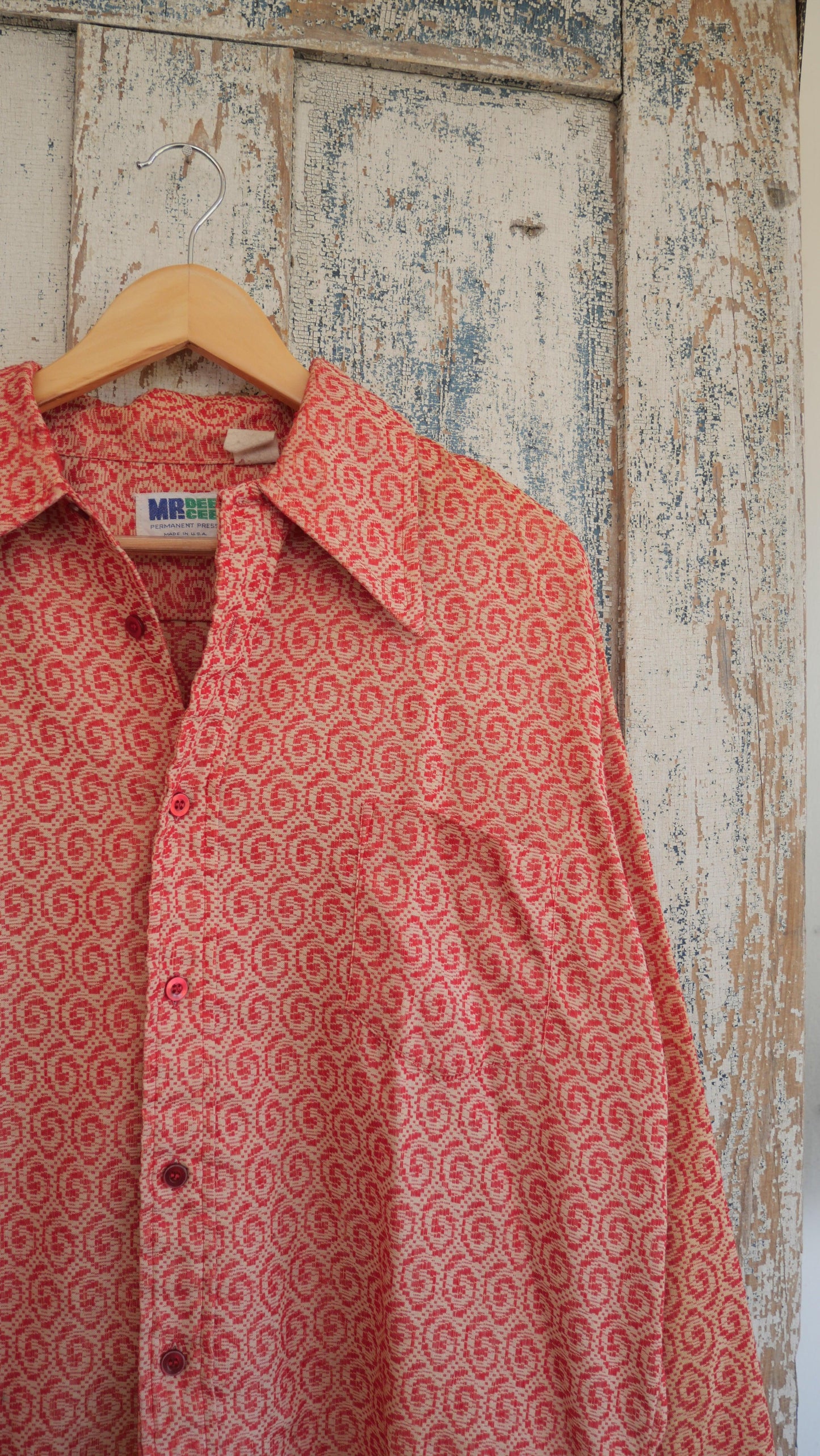 1970s Polyester Print Shirt | L