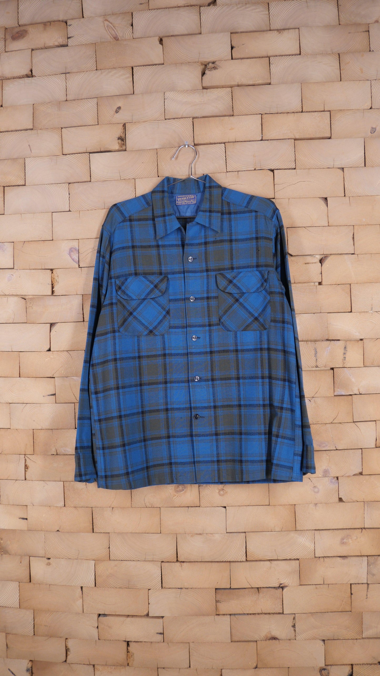 1970s Loop Collar Pendleton | L