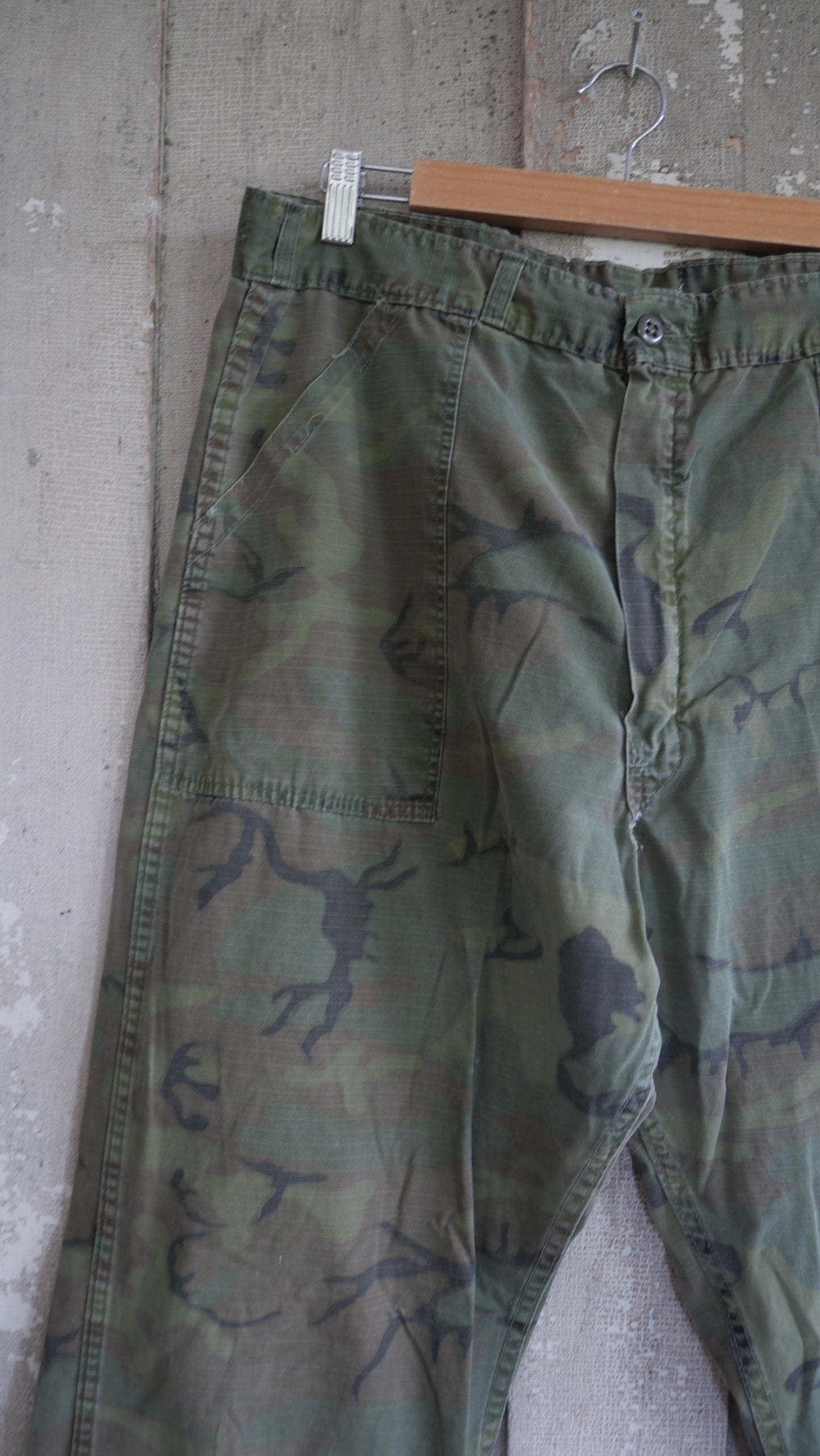 1970s Camo Baggy Pants | 35