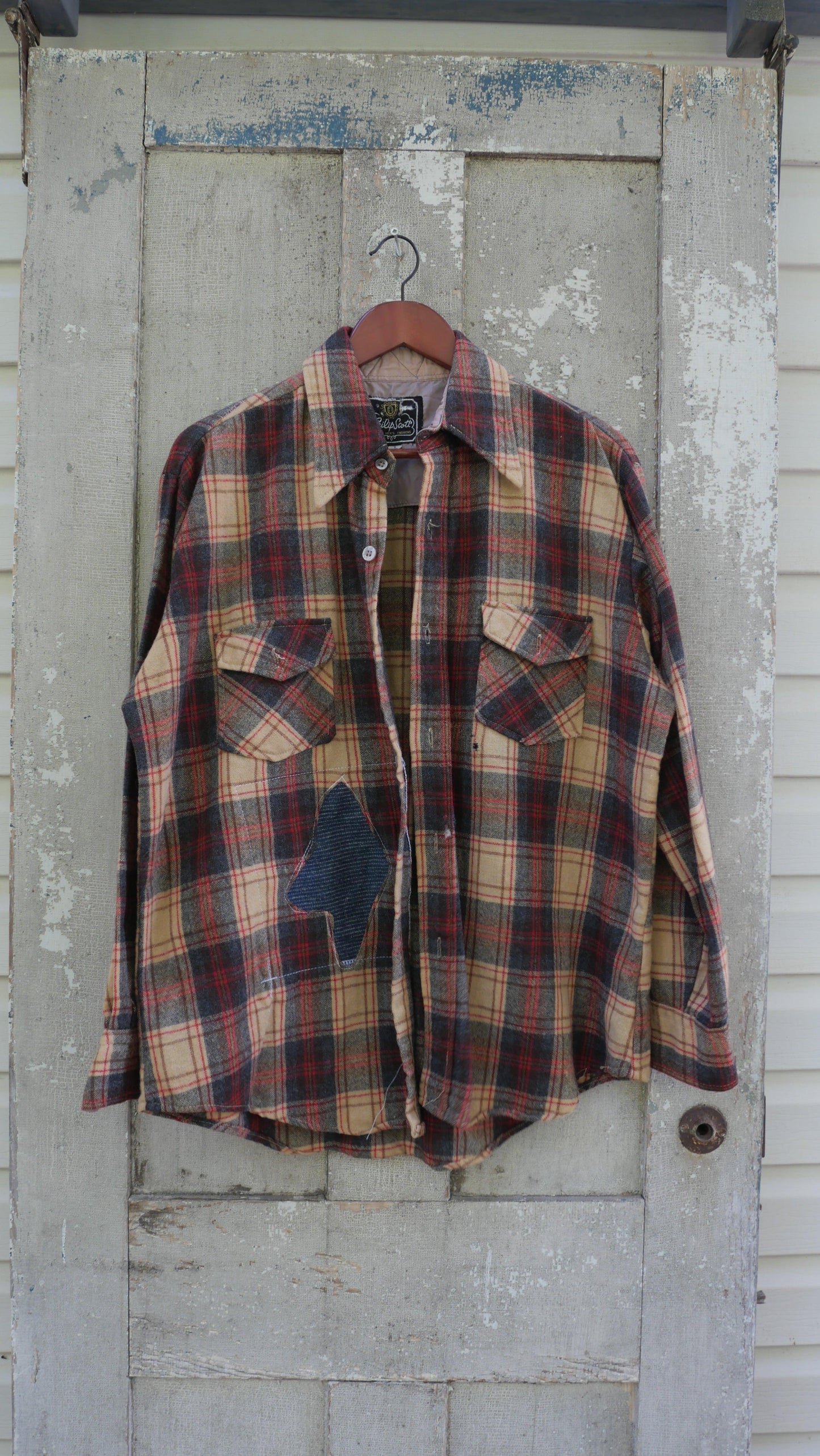1970s Wool Repaired Red Flannel | L