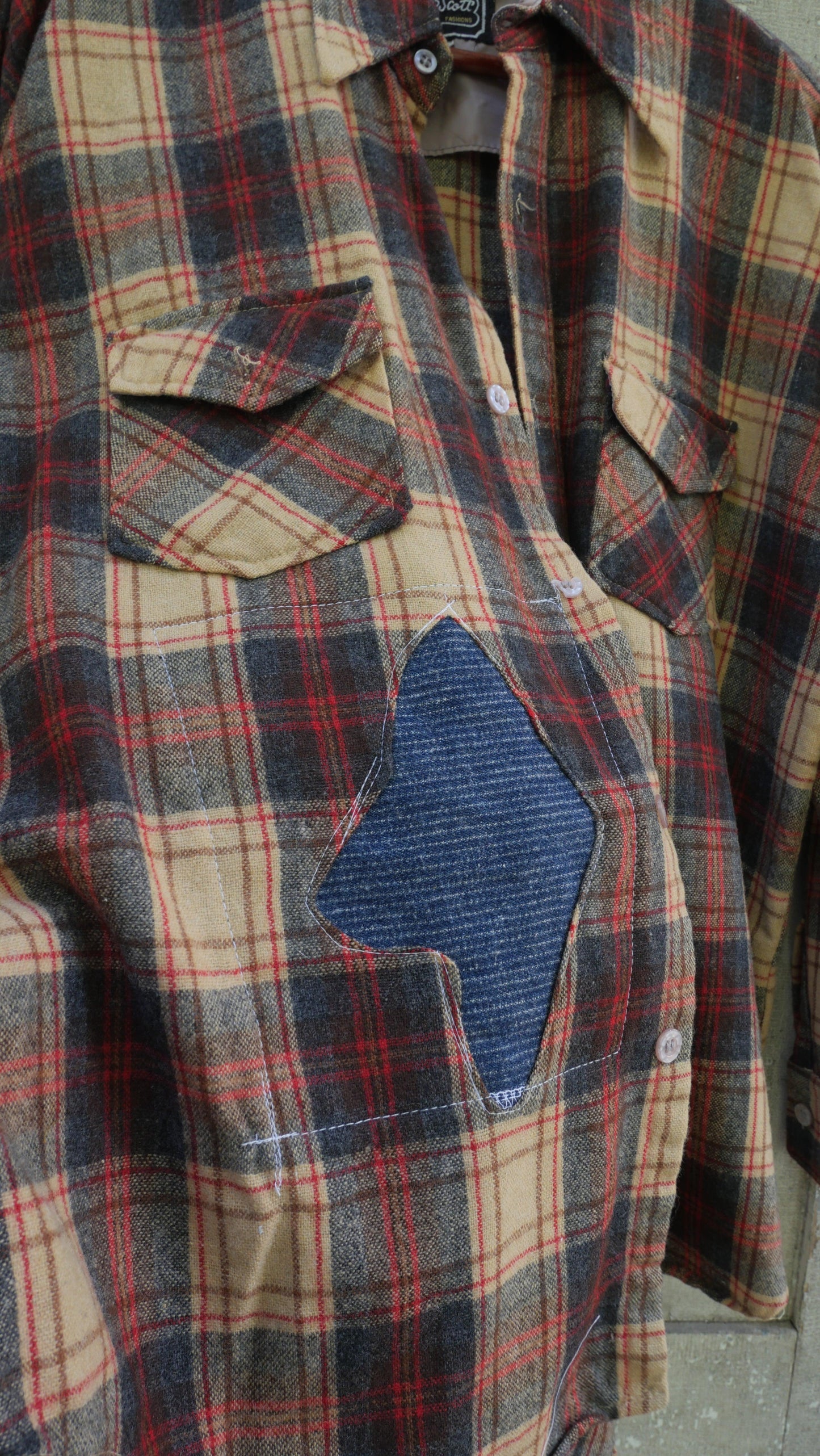 1970s Wool Repaired Red Flannel | L