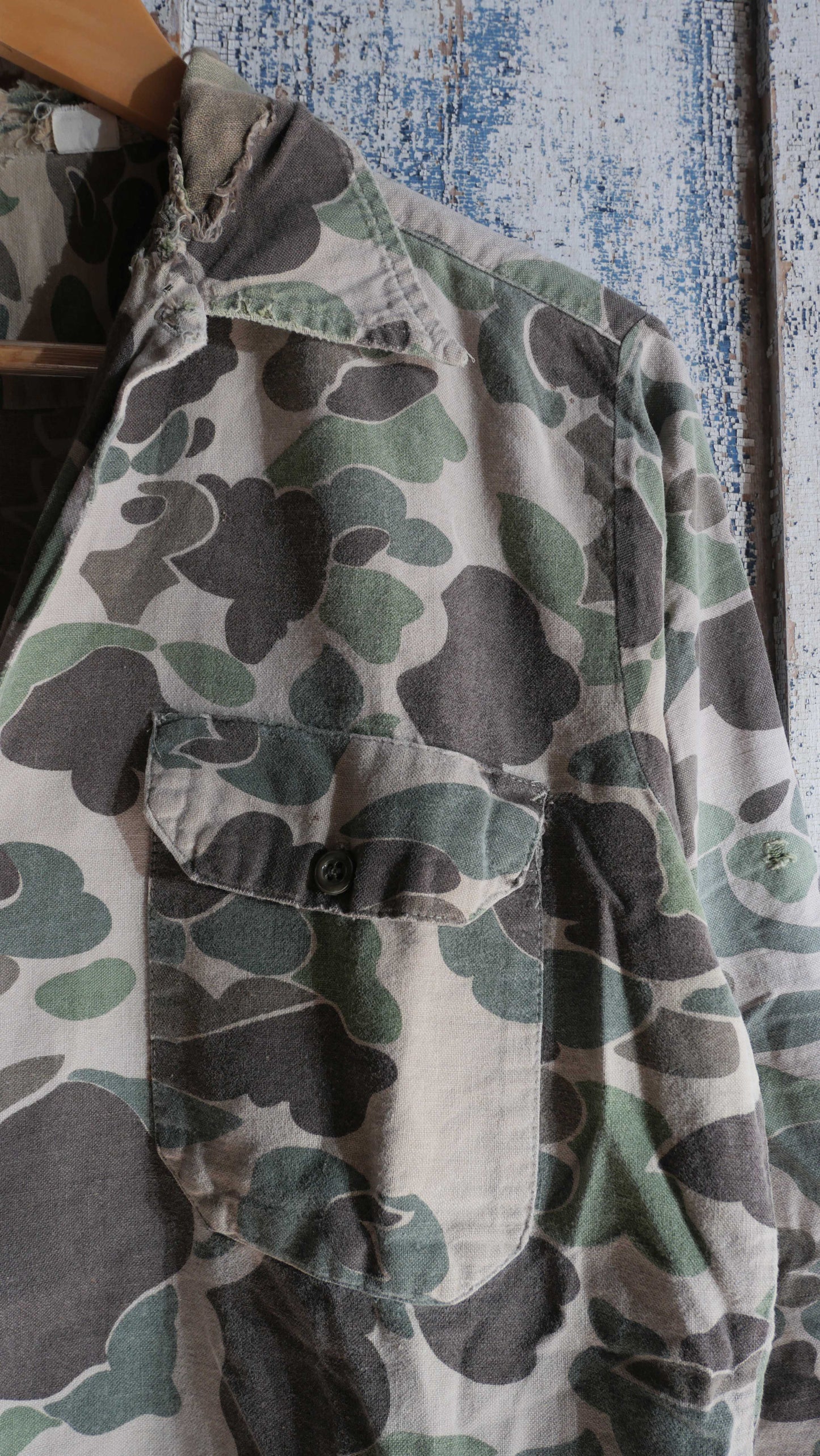 1970s Duck Camo Distressed Shirt | M