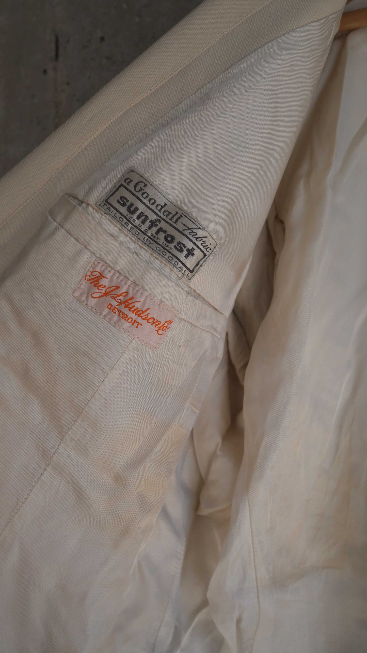 1960s Cream Boxy Double Breasted Coat | XL