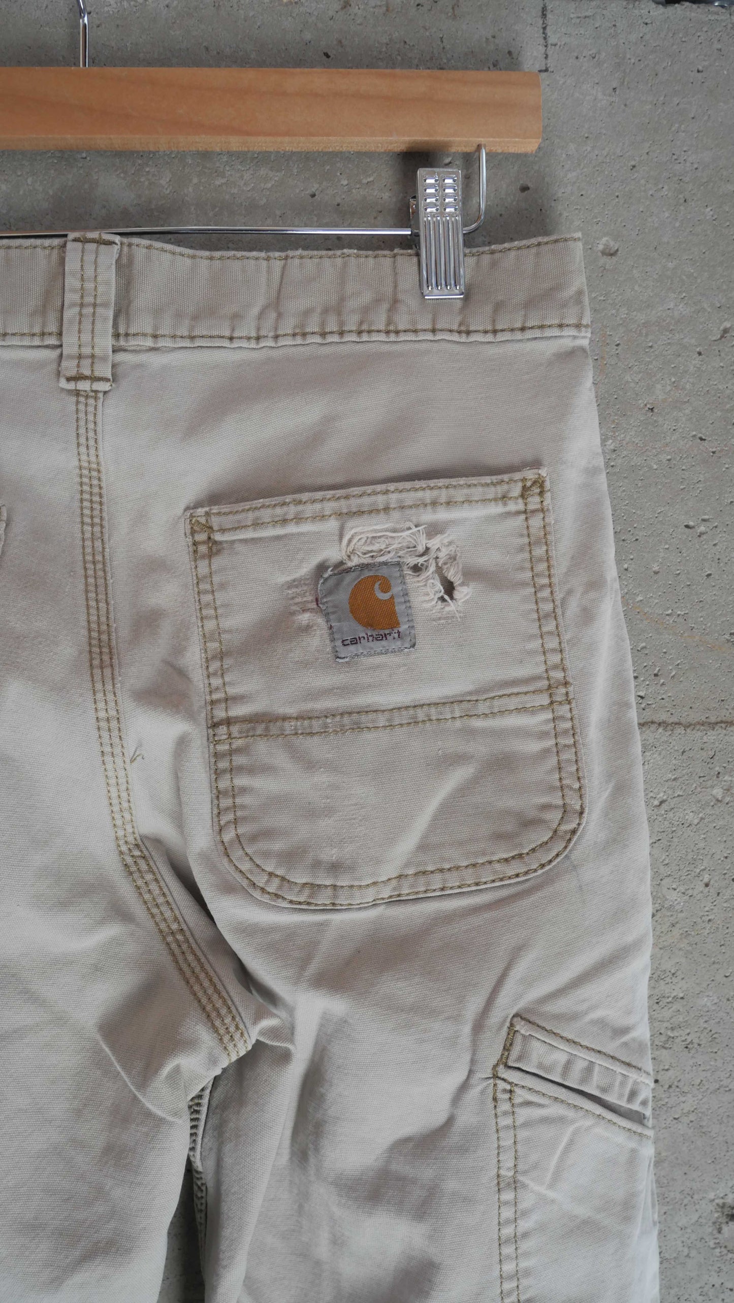 2000s Distressed Carhartt Pants | 30