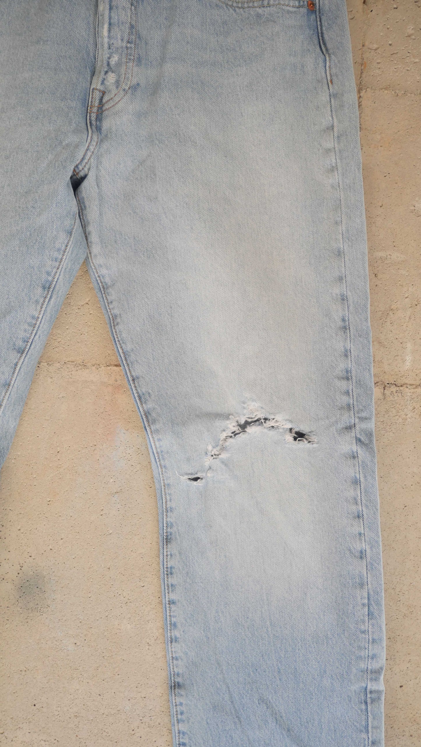2000s Light Wash 501 Levi's | 34