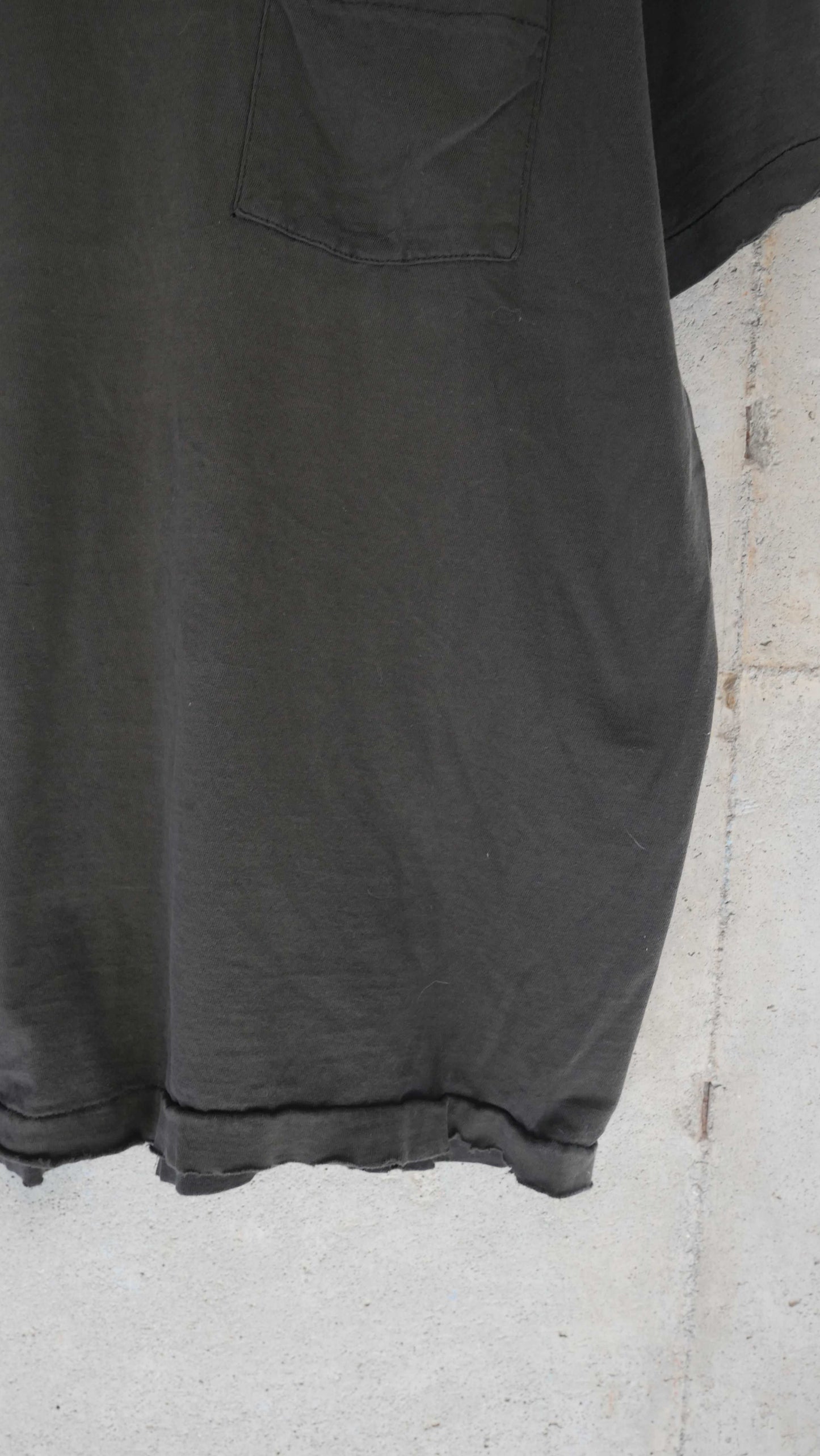 1990s Distressed Black Pocket Tee | L