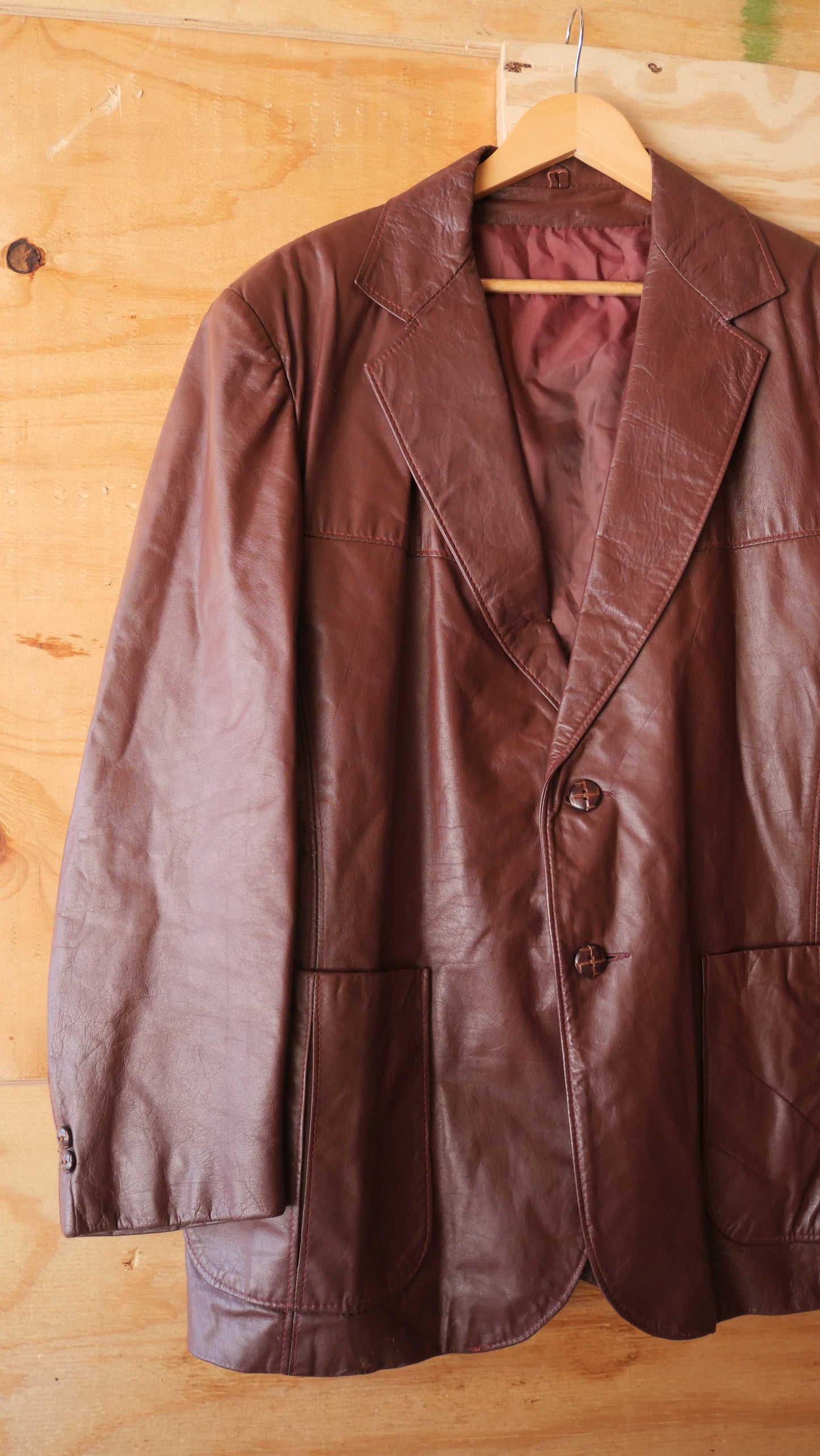 1970s Cherry Leather | XL
