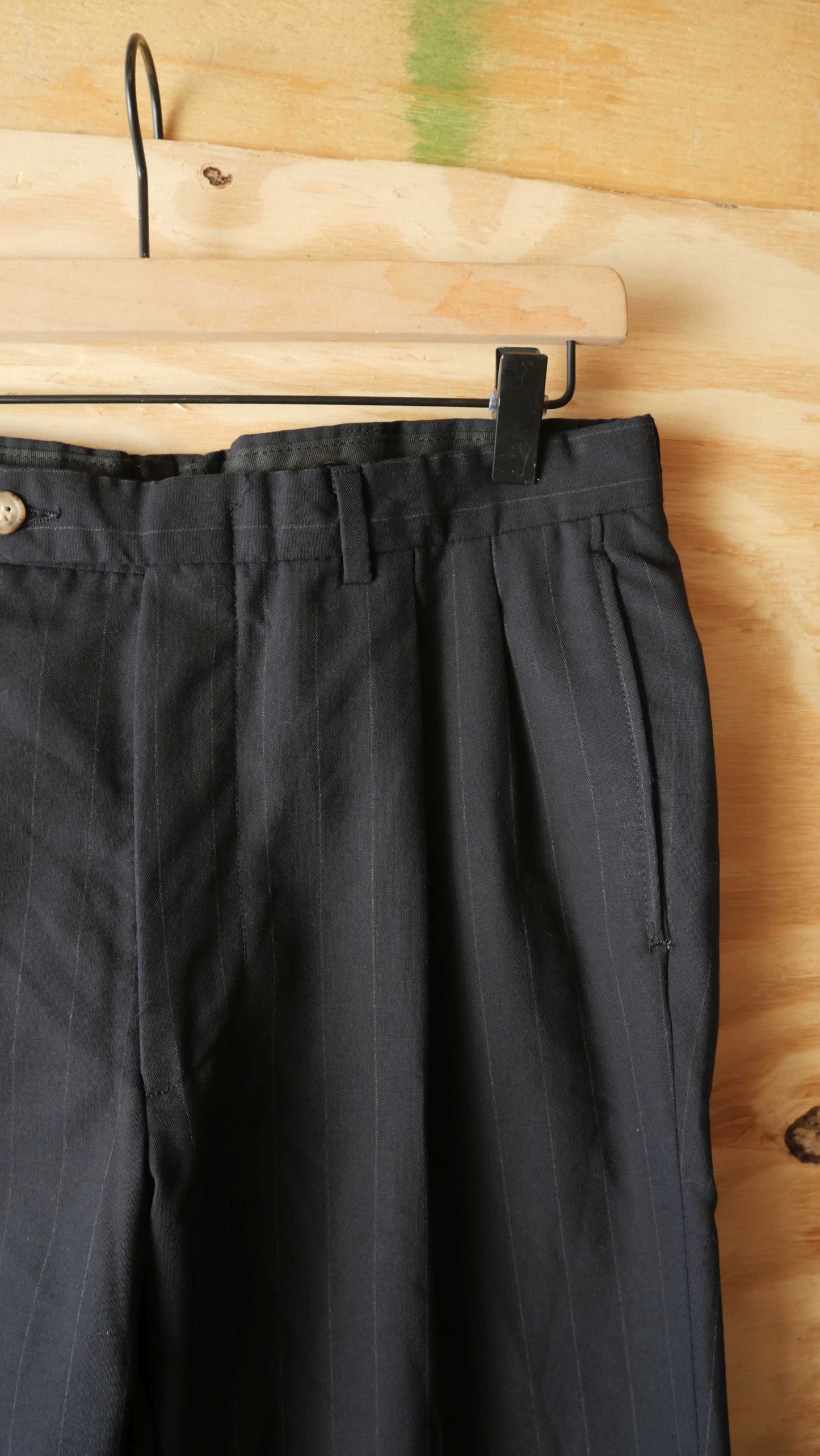 1980s Pin Stripe Pleated Slacks | 31
