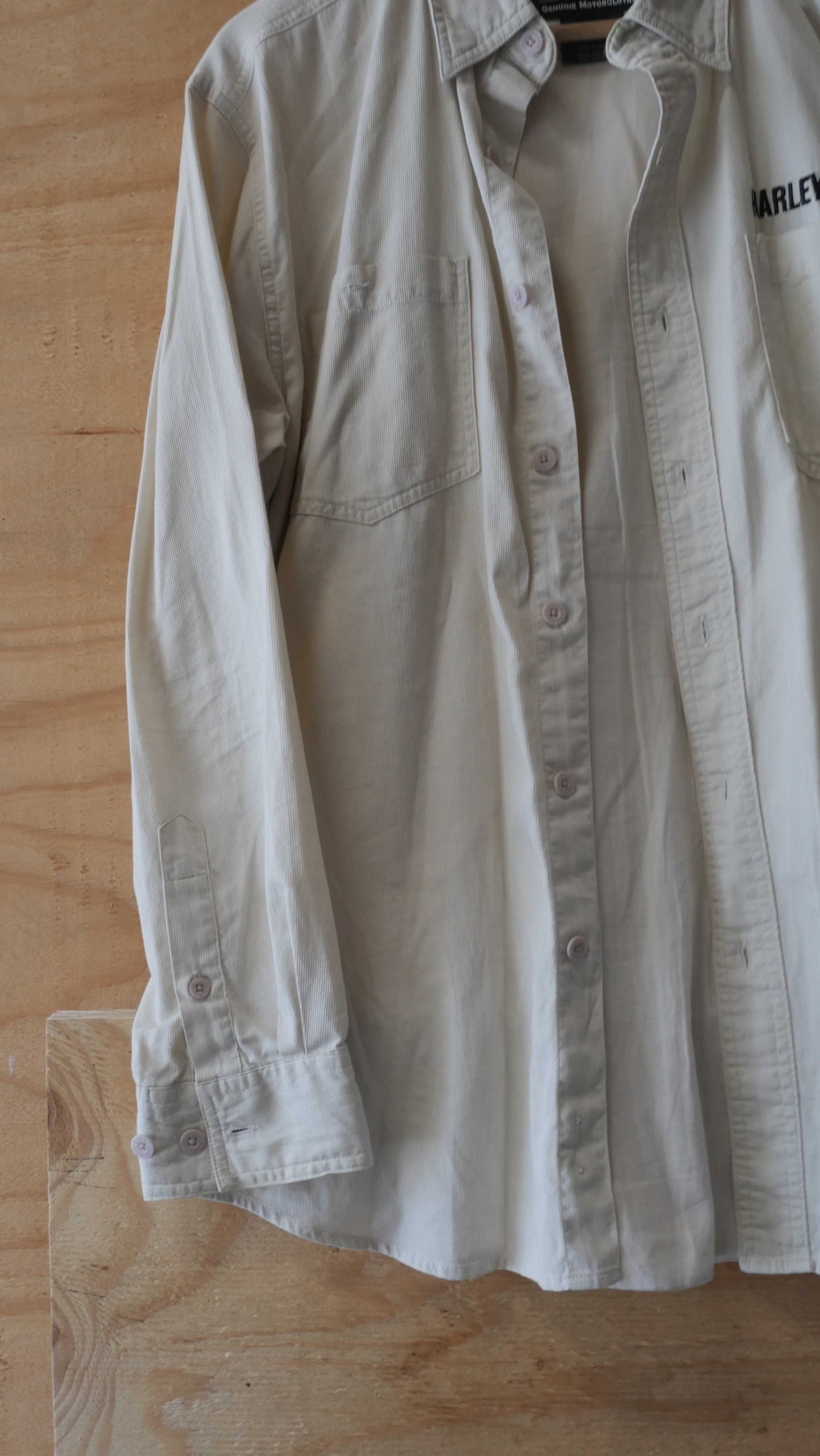 2000s Harley Cream Button Up Shirt | M