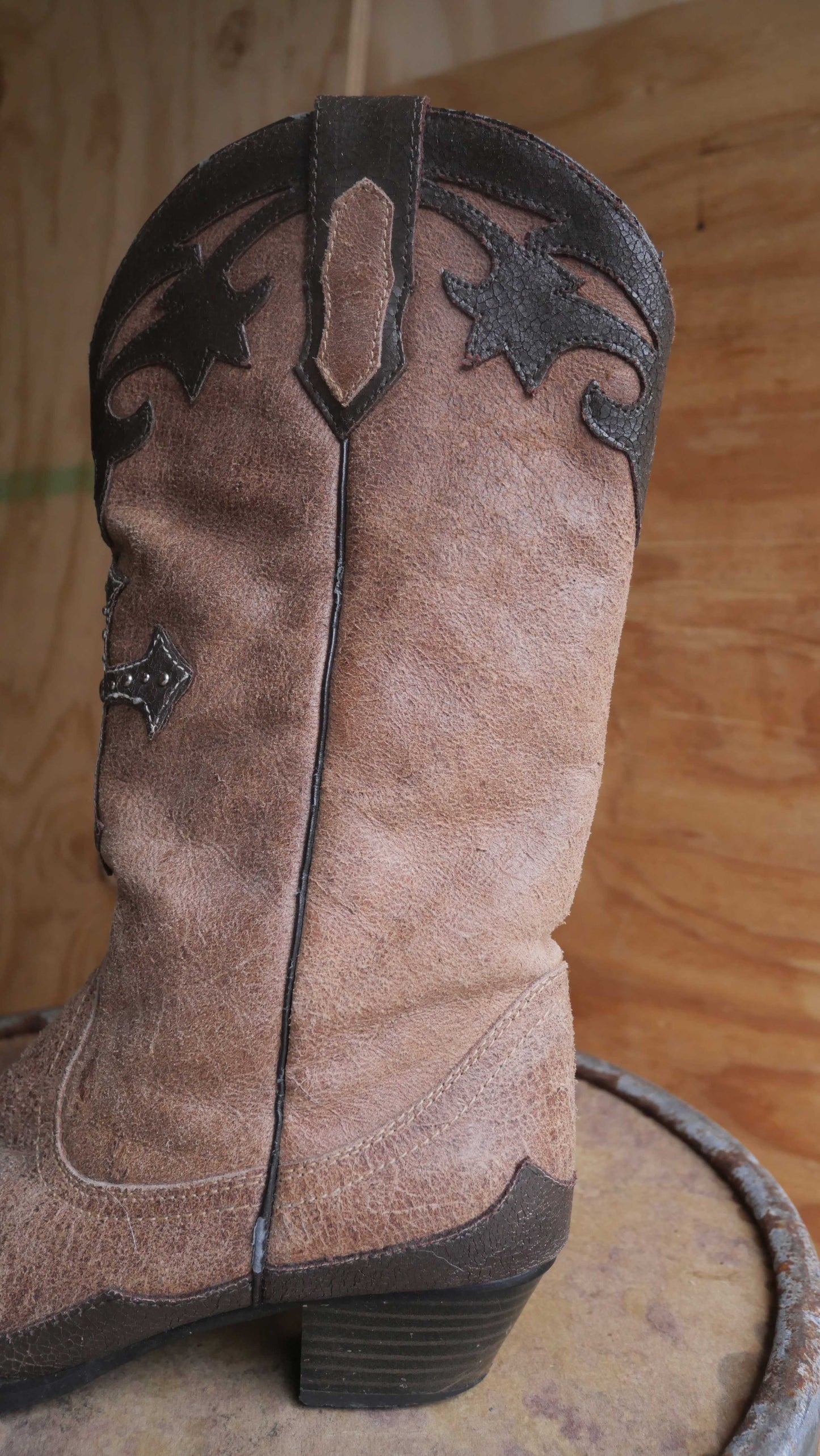 2000s Cross Cowboy Boots | 7.5