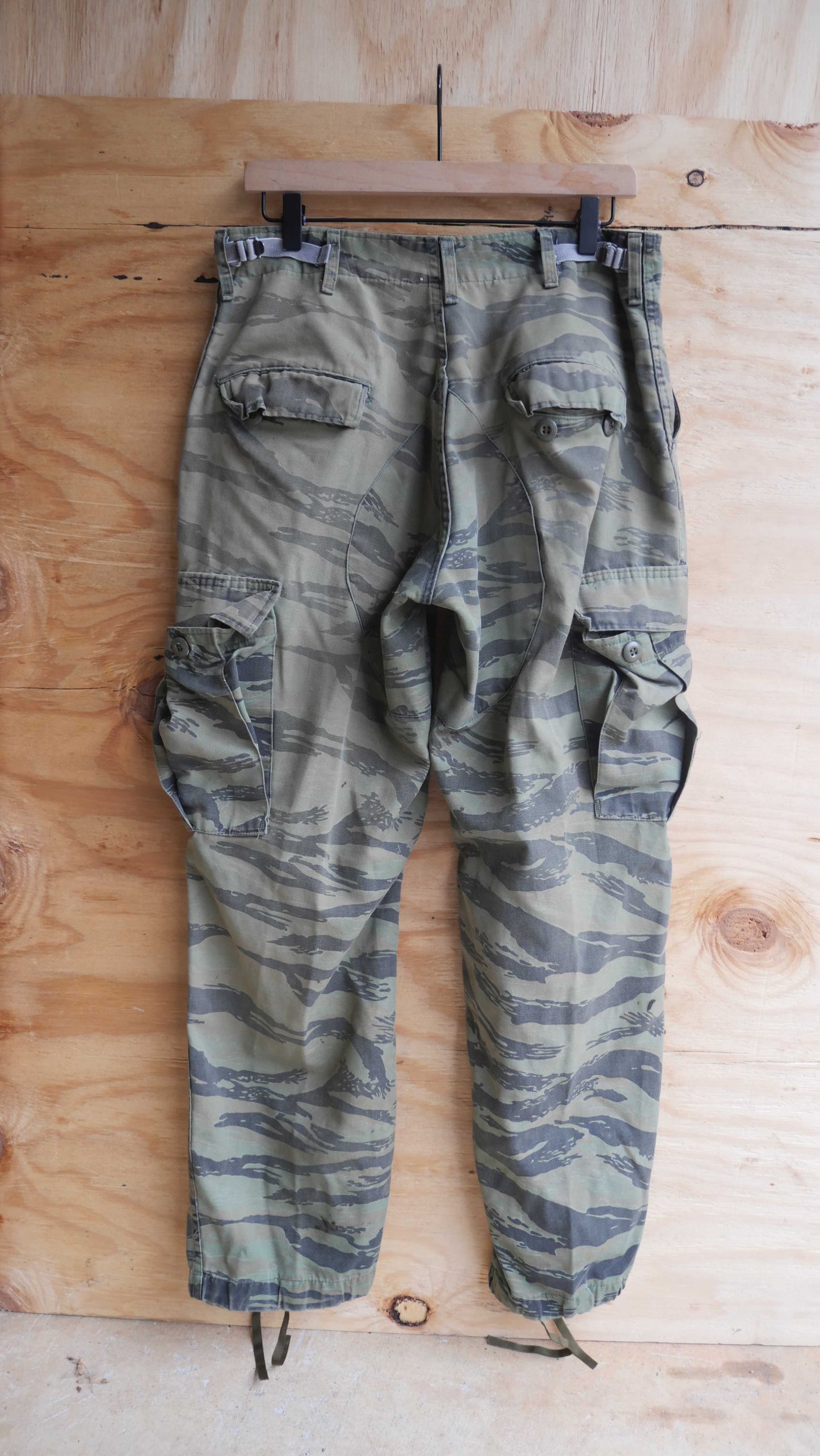 1980s Tiger Camo Pants | 32