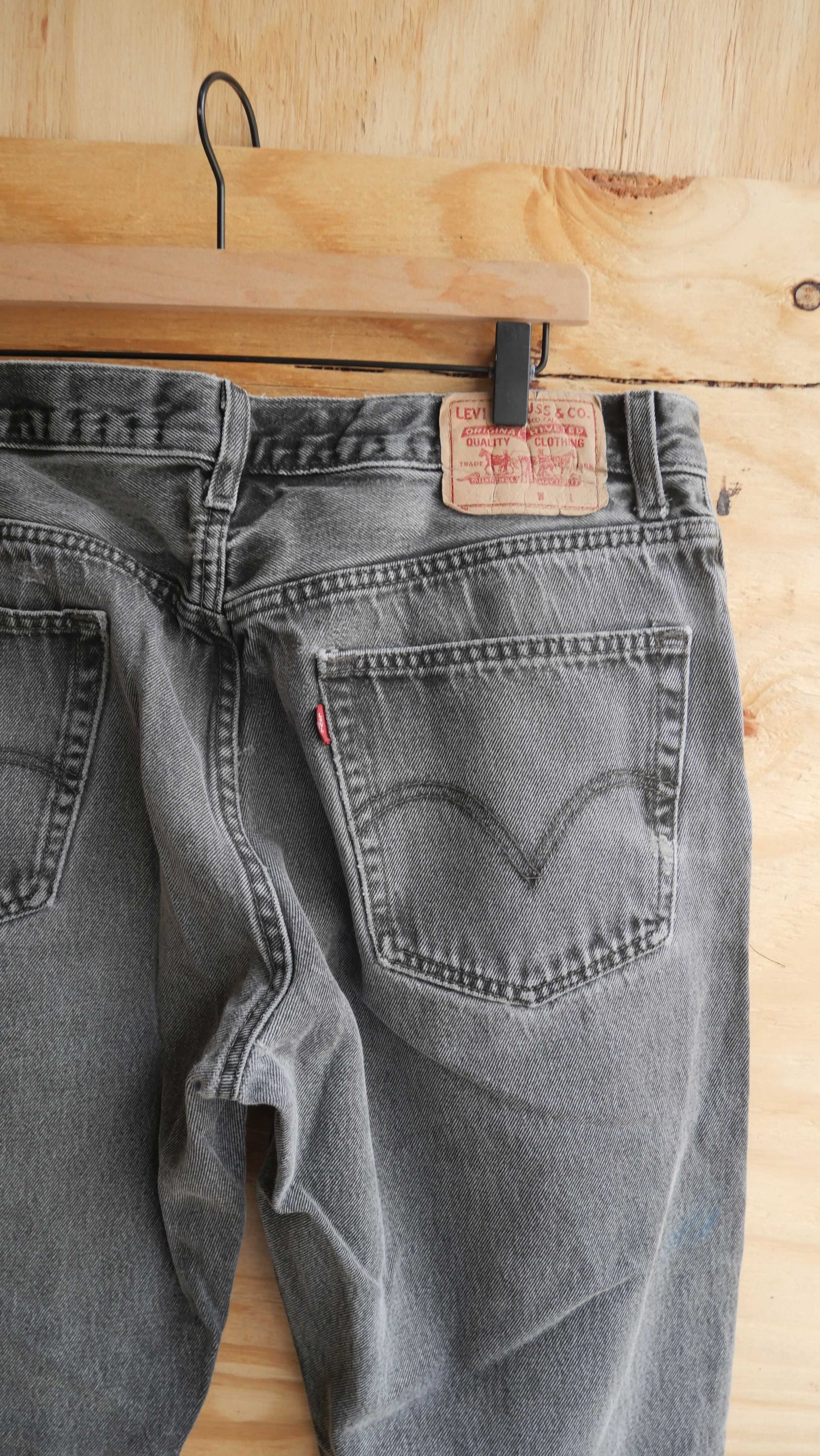 2000s Faded Black Levi's | 36