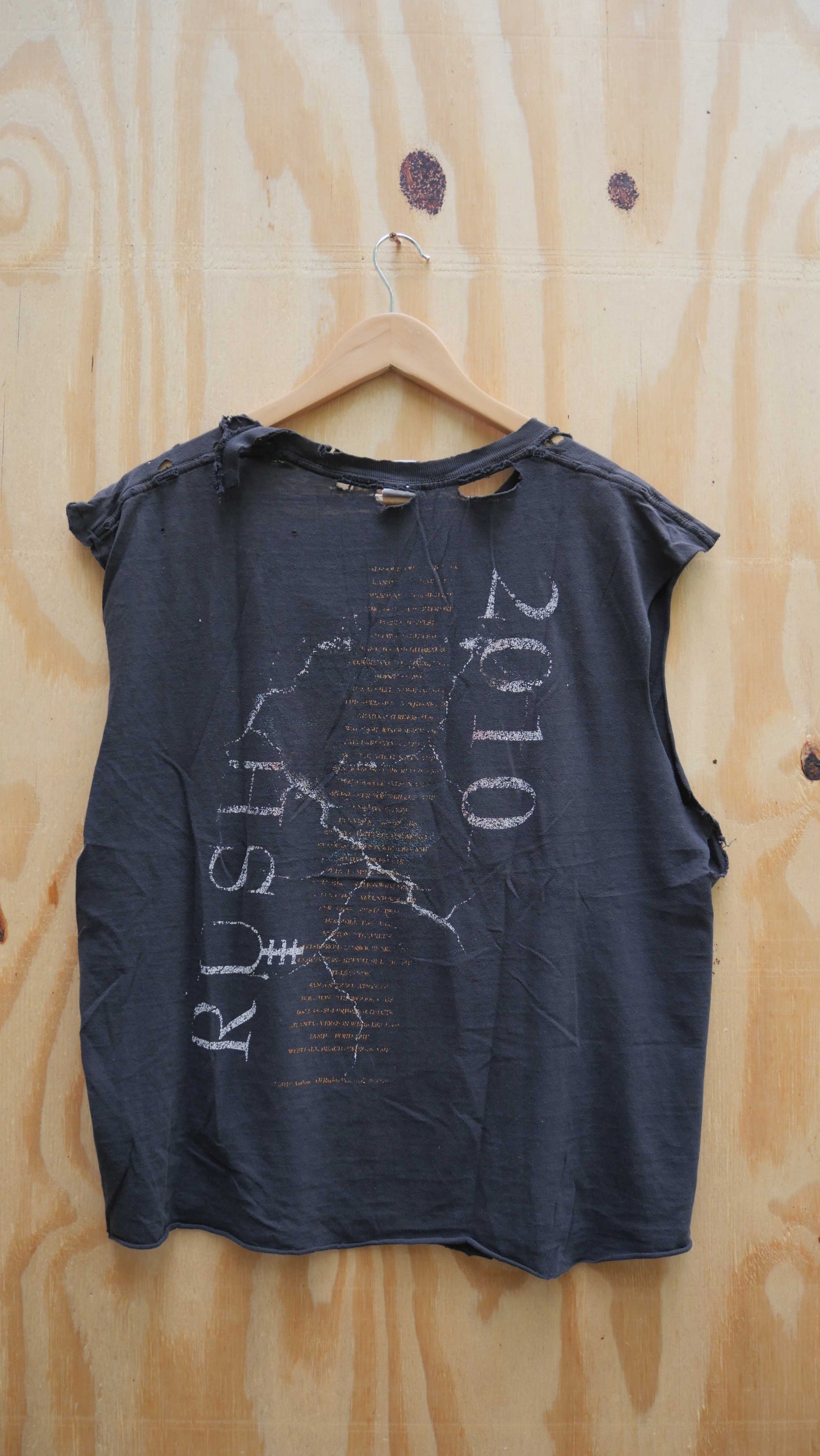 2000s Thrashed Chopped Tee | L
