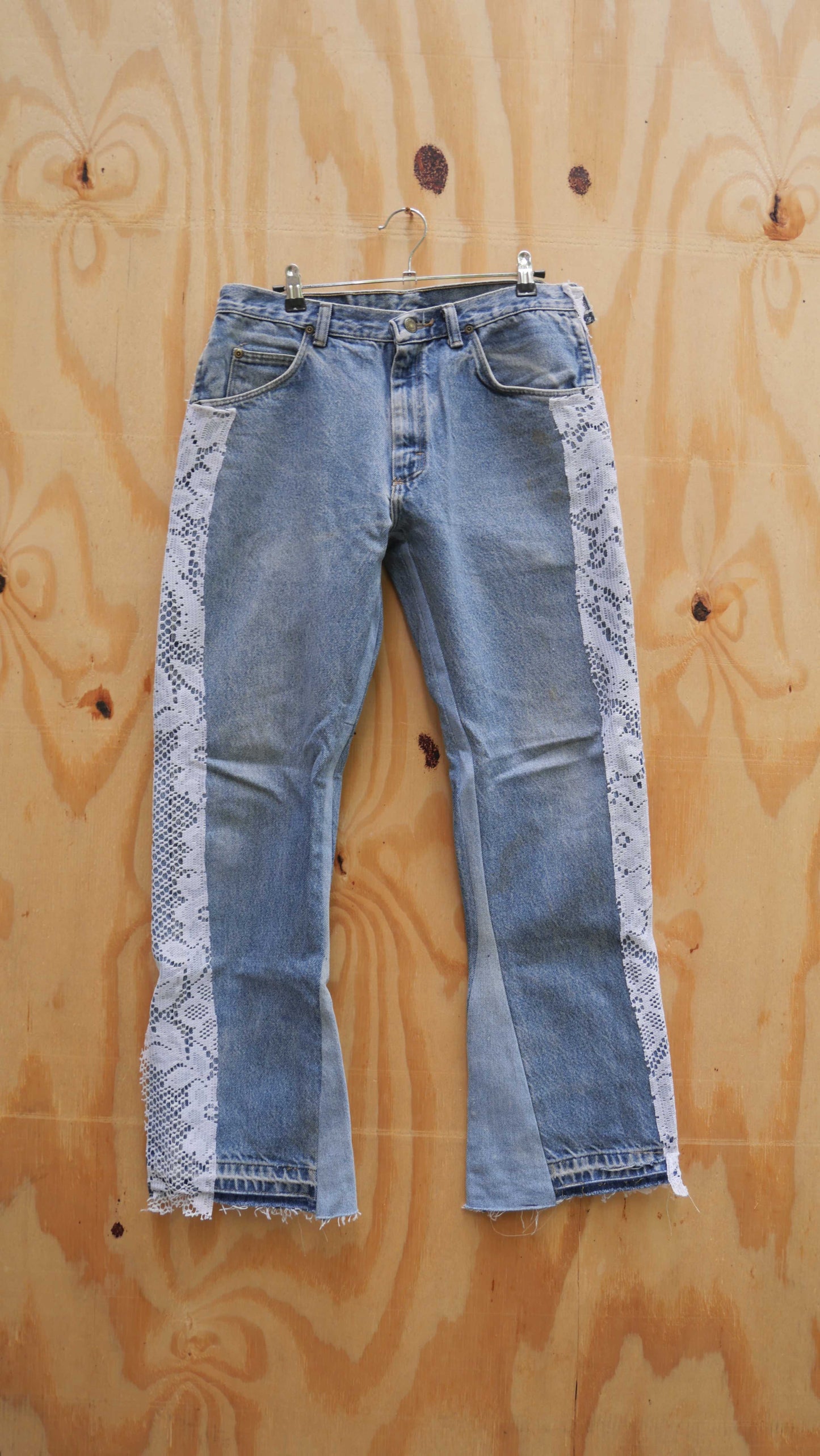 Flared Denim Mock Up | 32