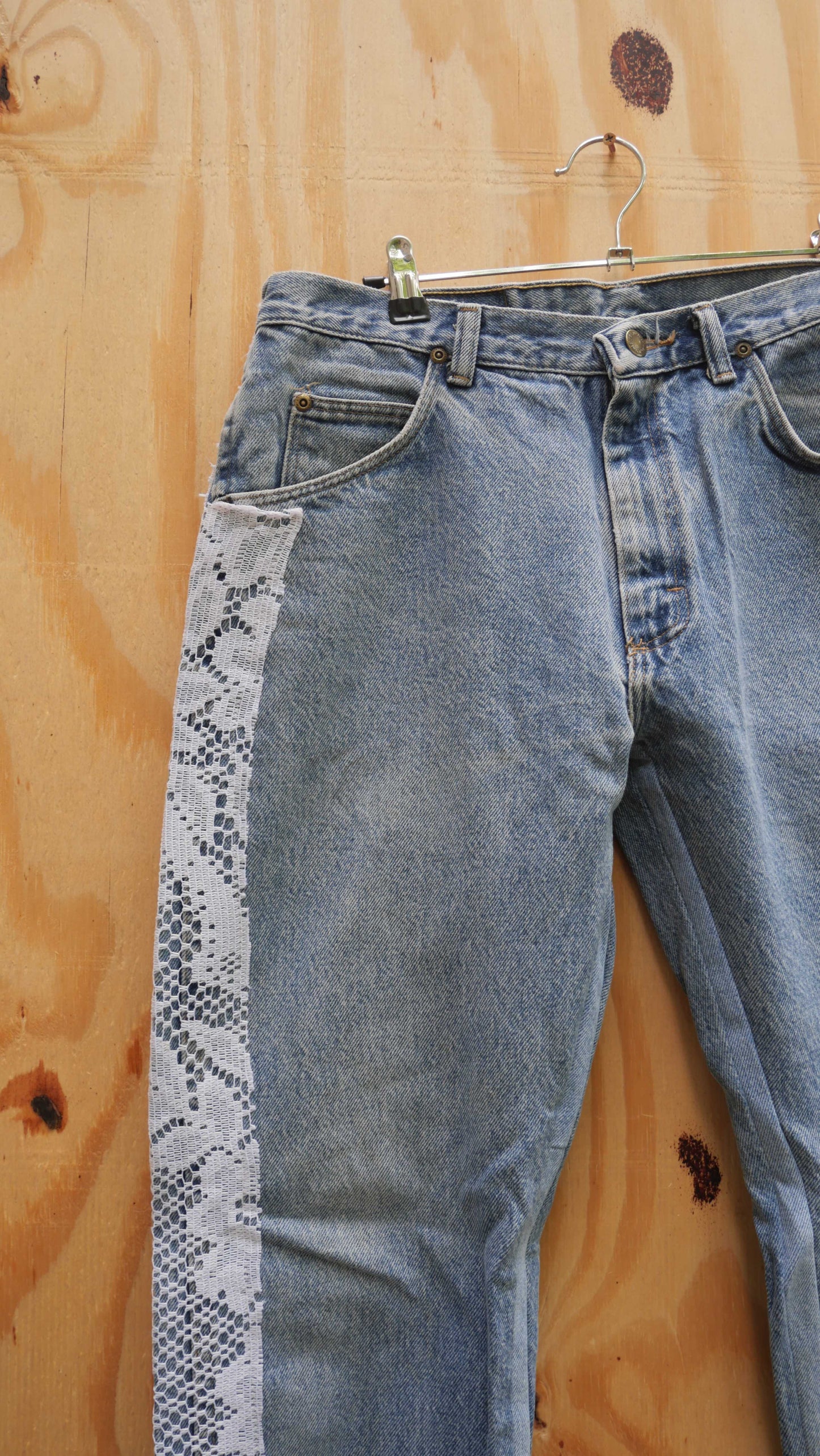 Flared Denim Mock Up | 32