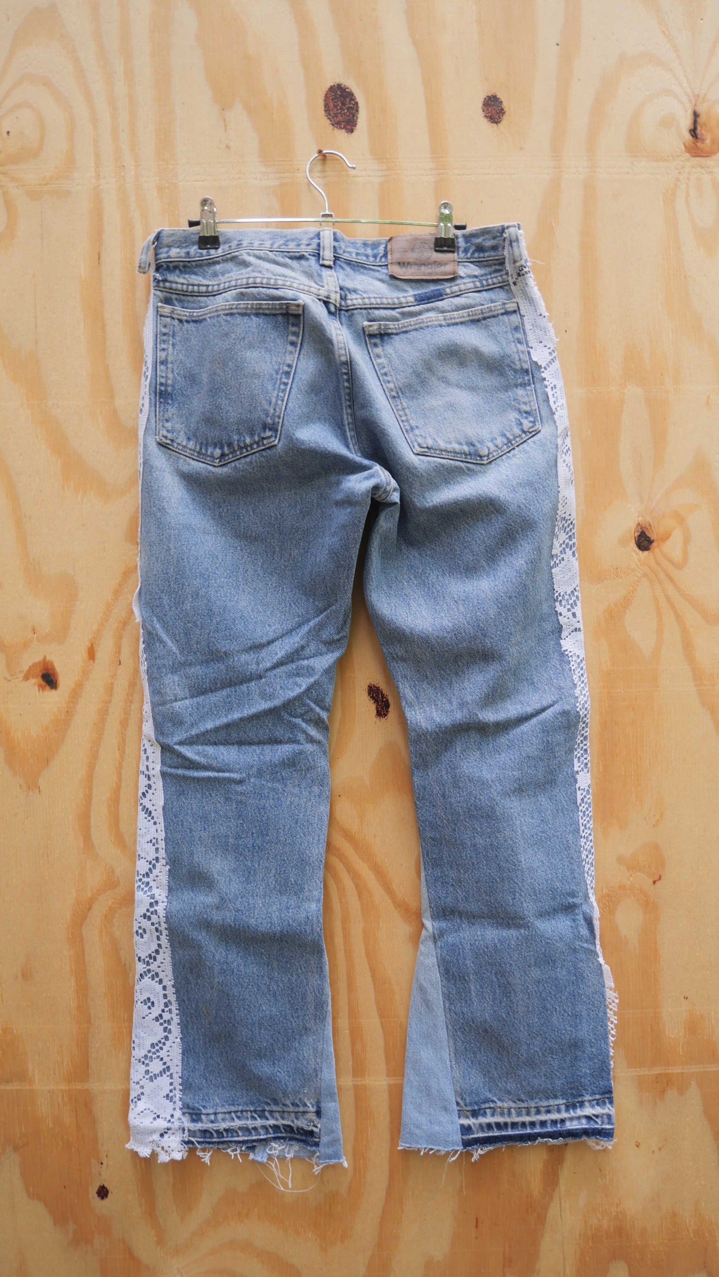Flared Denim Mock Up | 32