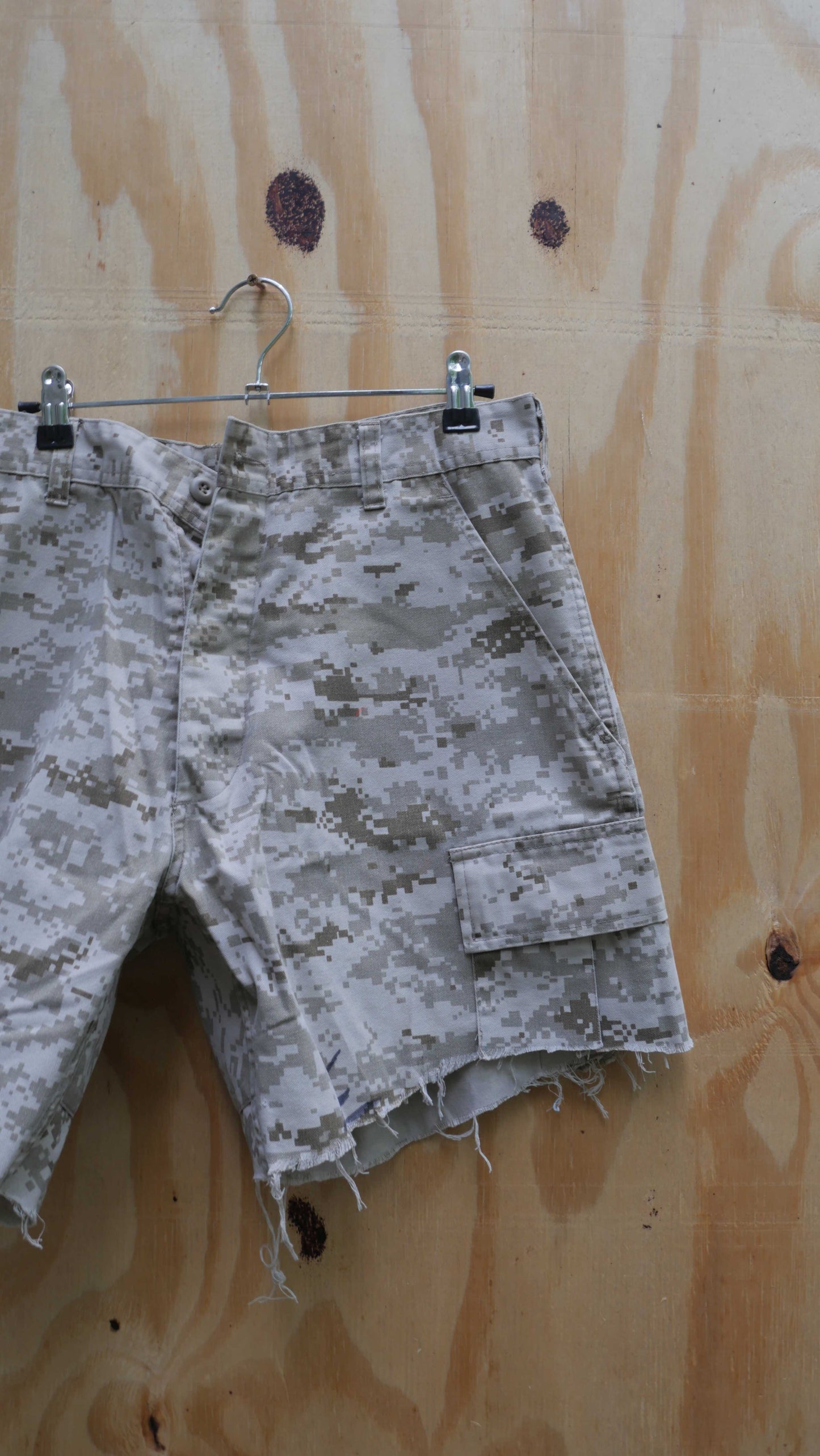 1990s Digital Camo Cut Offs | 32