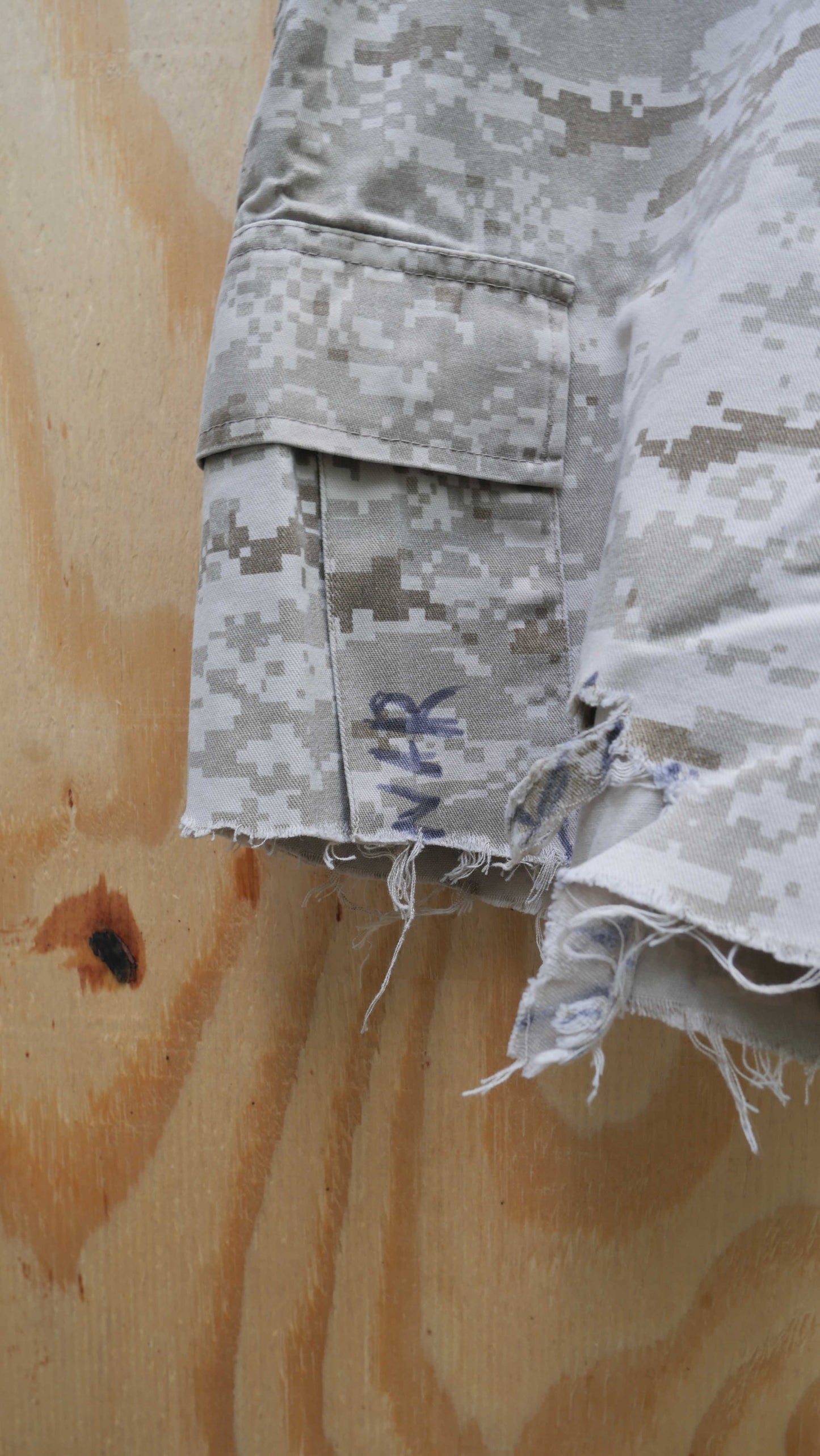 1990s Digital Camo Cut Offs | 32