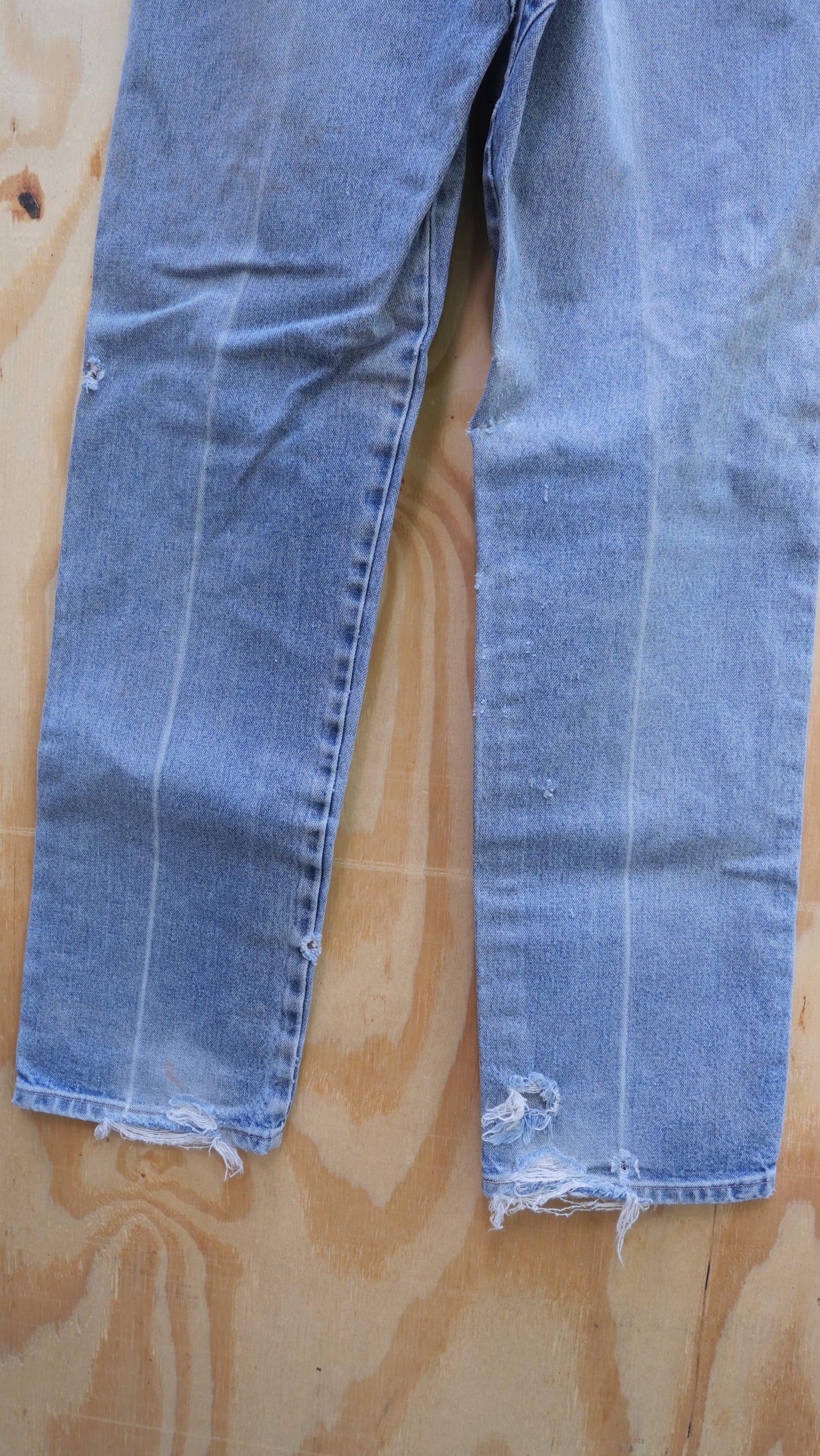 1990s Distressed Wrangler Denim | 32