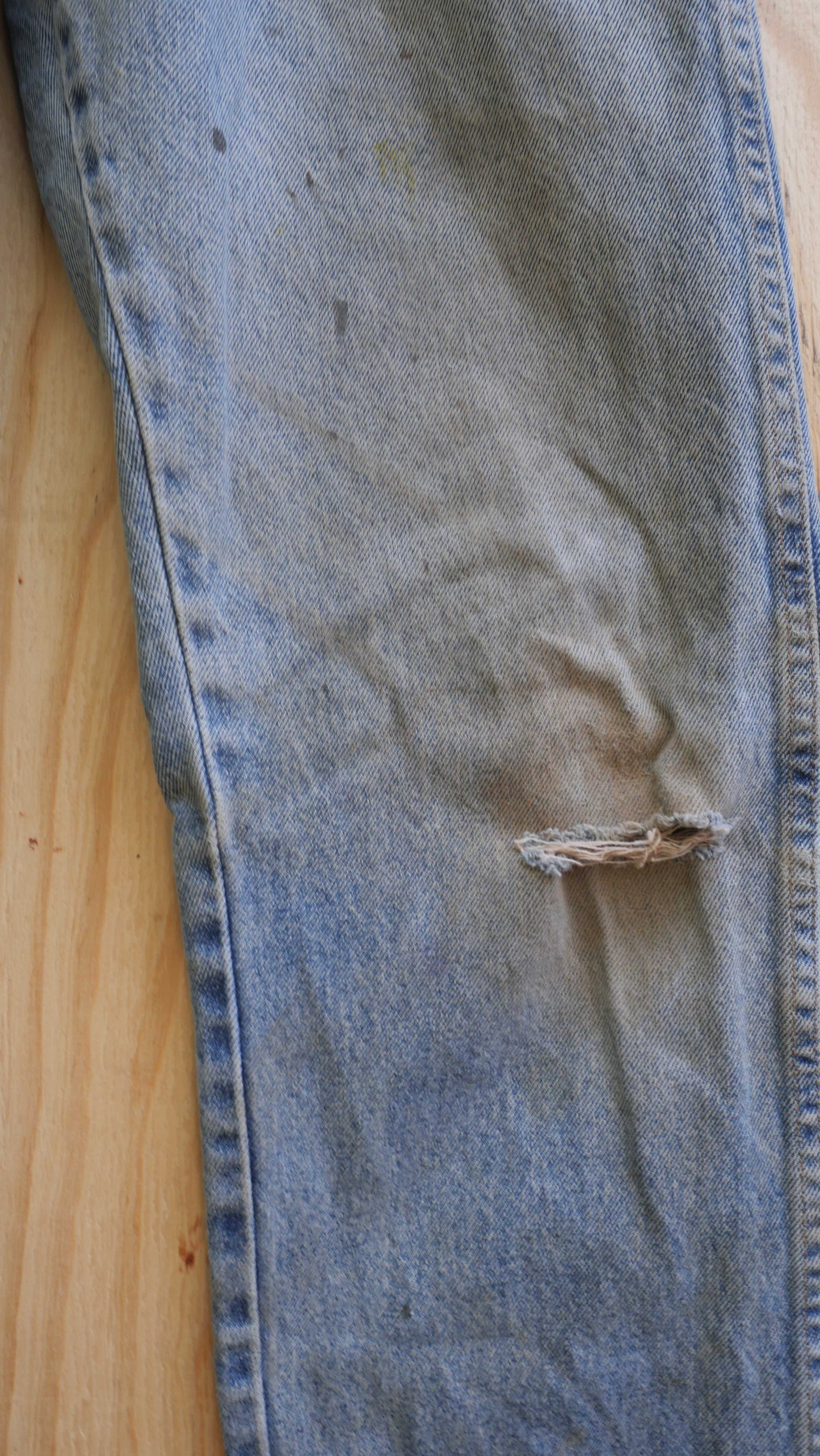 2000s Distressed Wrangler Denim | 33