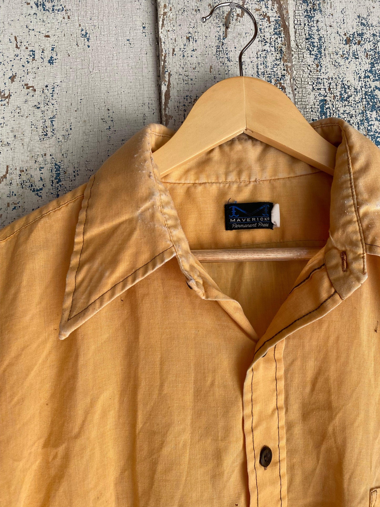 1970s Faded Boxy Button Up | L