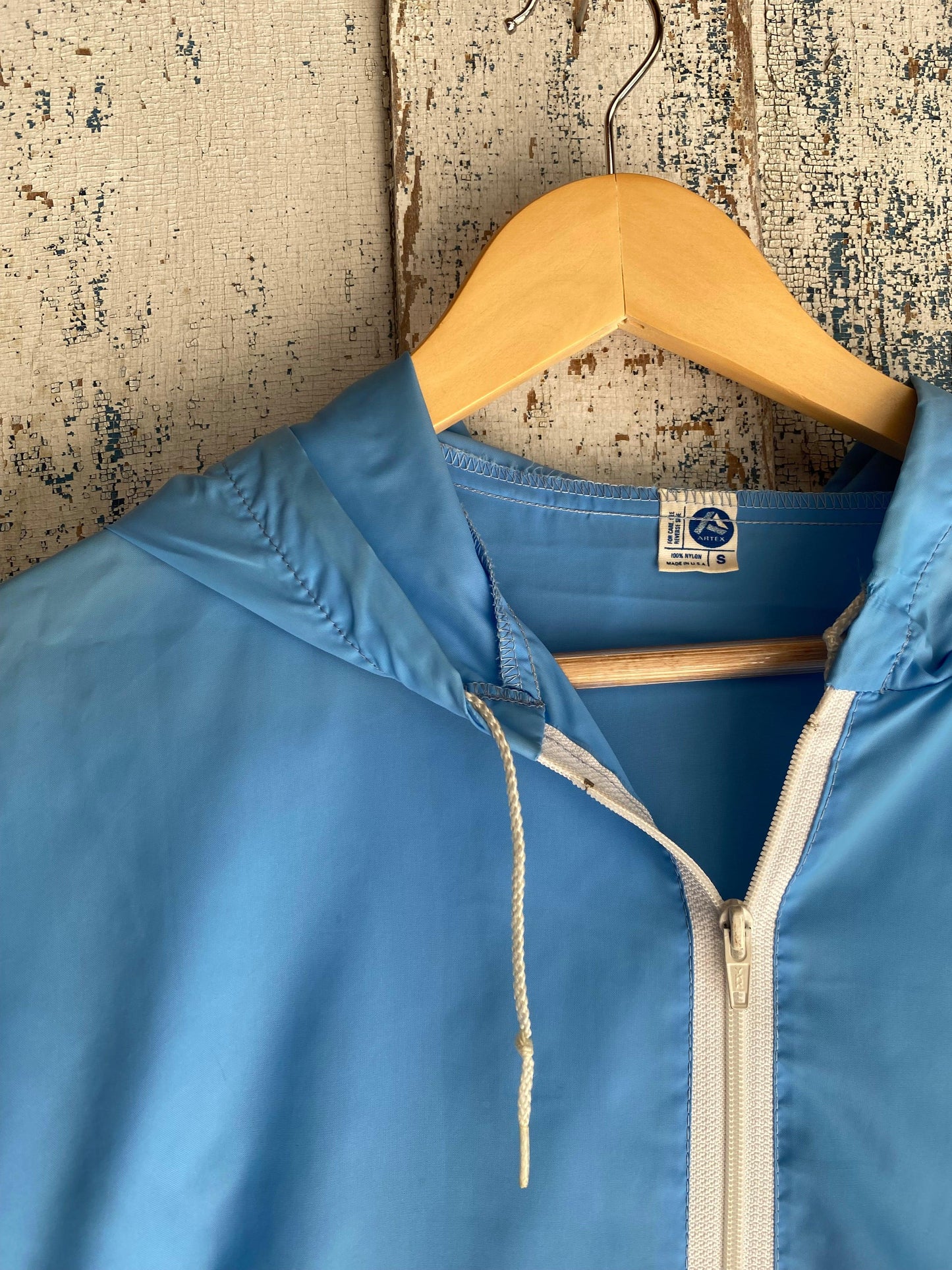 1980s Quarter Zip Nylon Pull Over | L