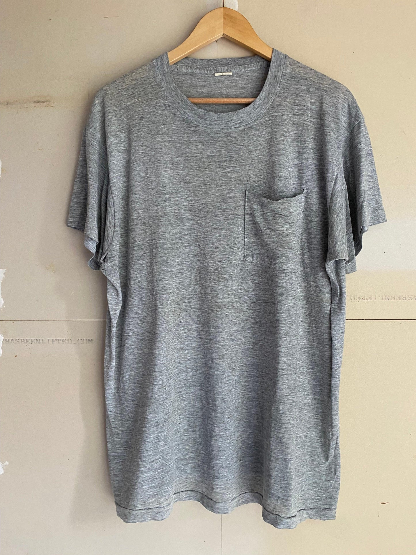1980s Gray Pocket Tee | L