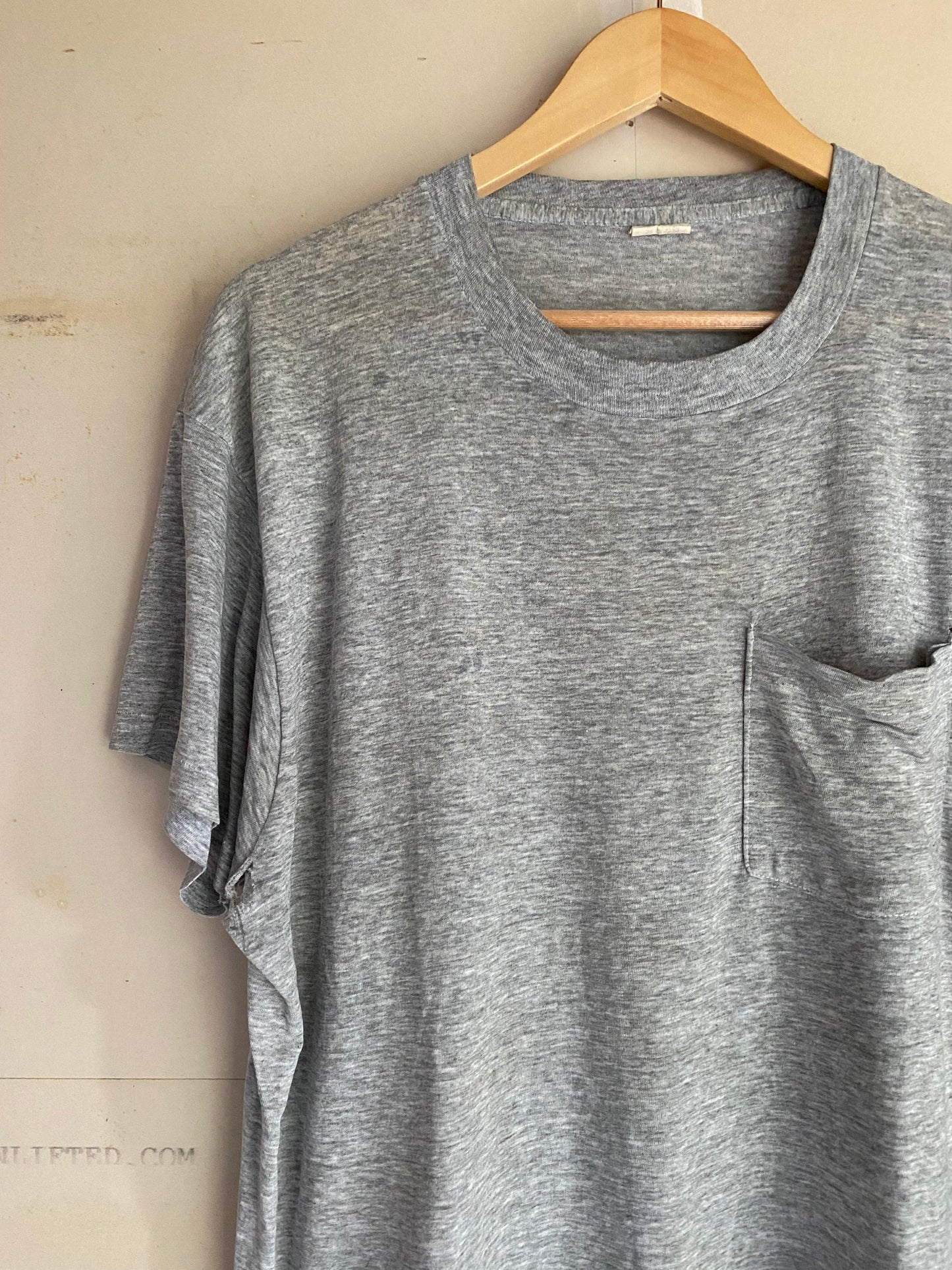 1980s Gray Pocket Tee | L