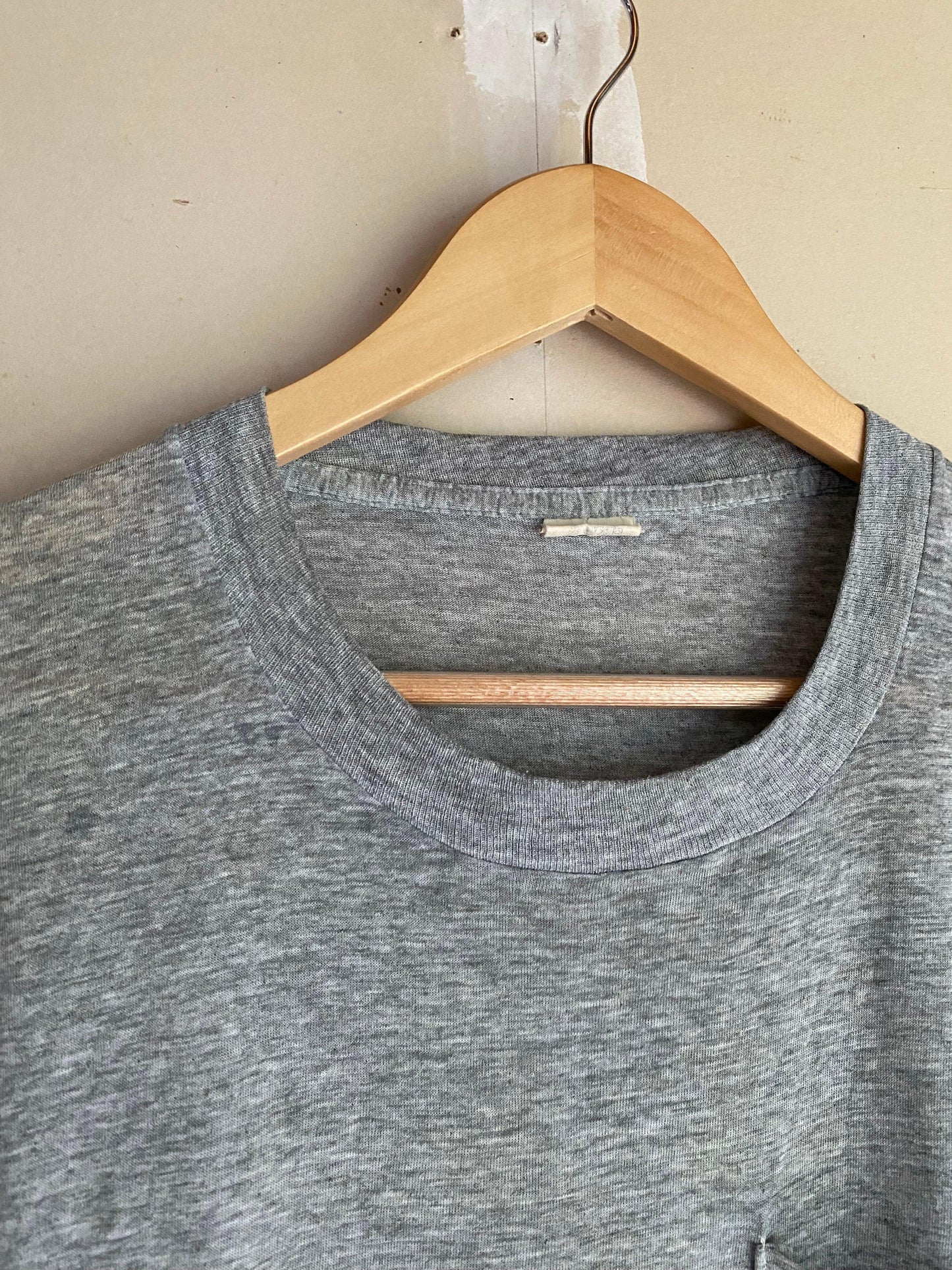 1980s Gray Pocket Tee | L