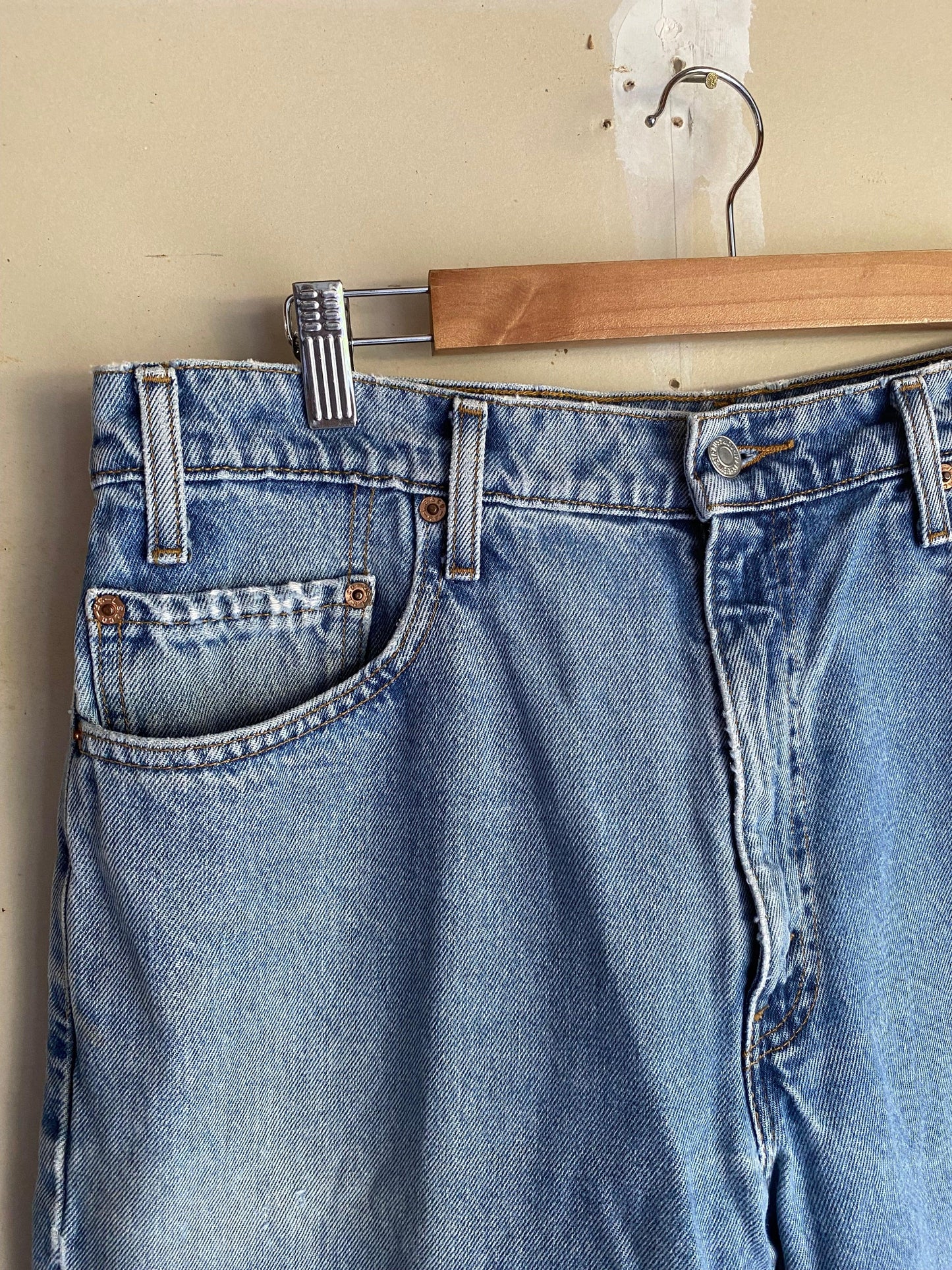 1990s Levis Light Wash Denim | 36
