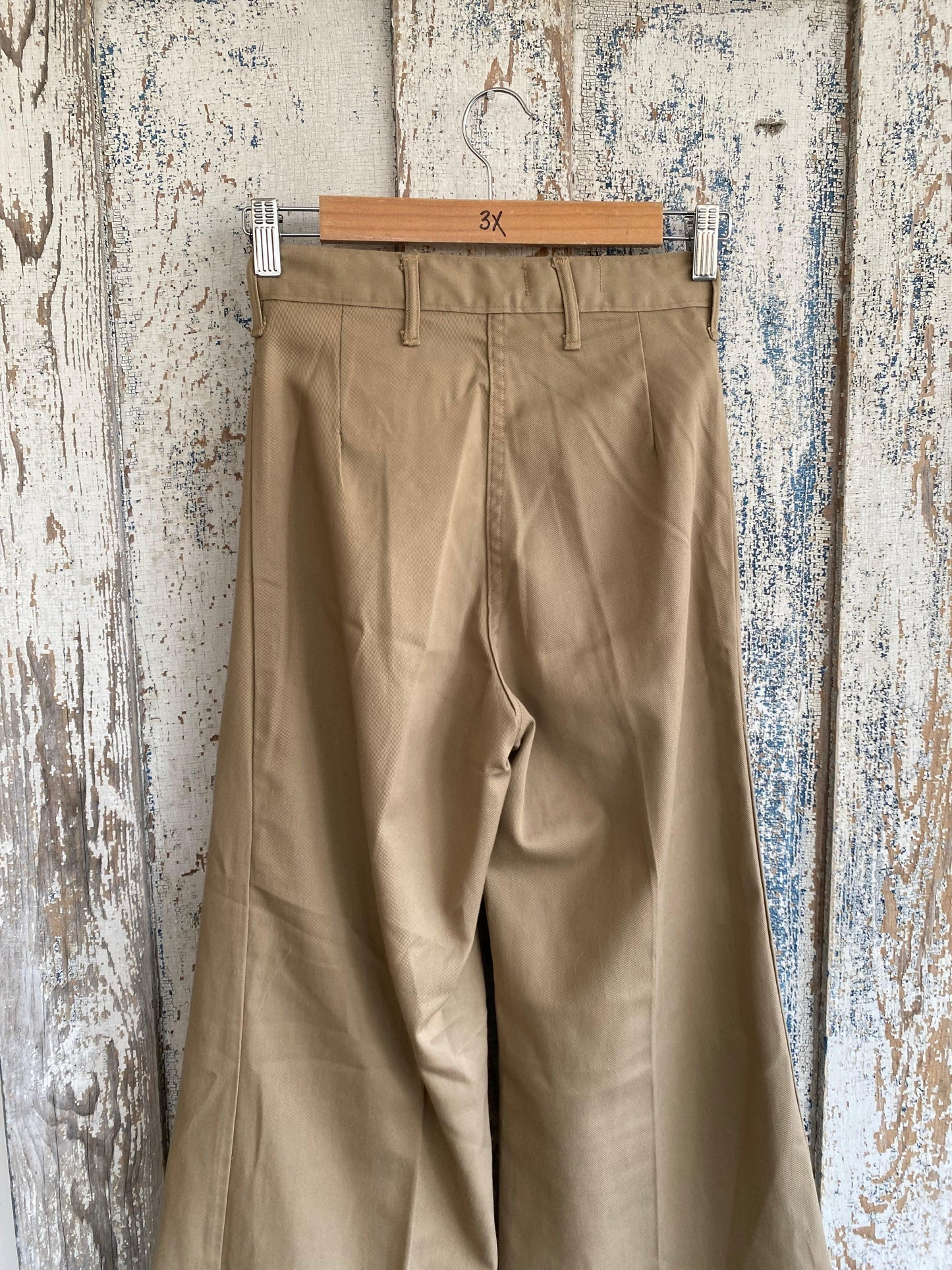 1970s Bell Bottom Pants | 25