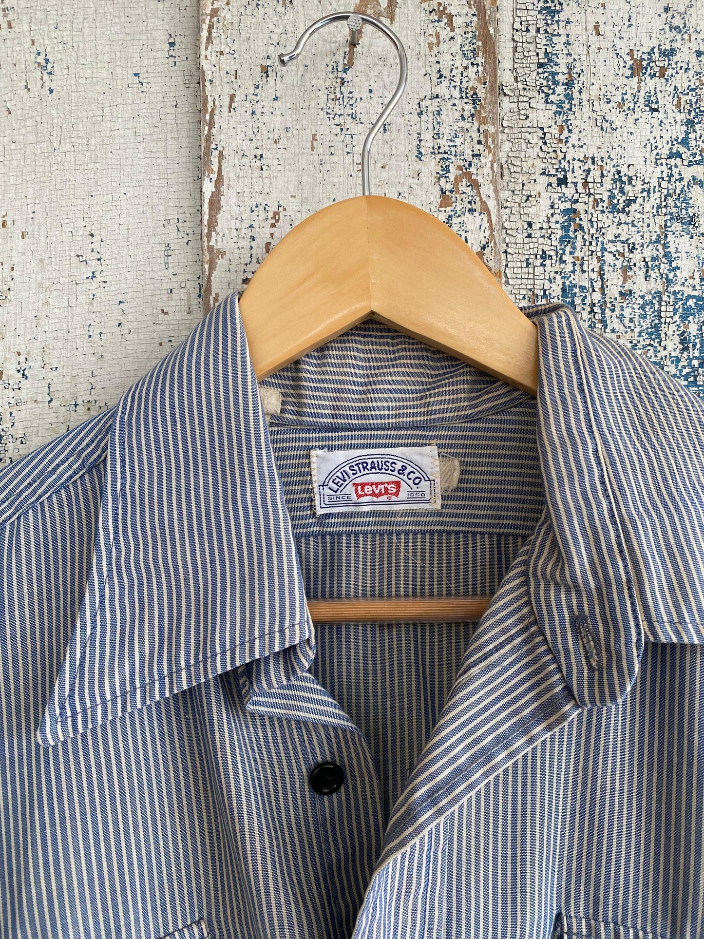 1980s Pin Striped Levi's Shirt | L