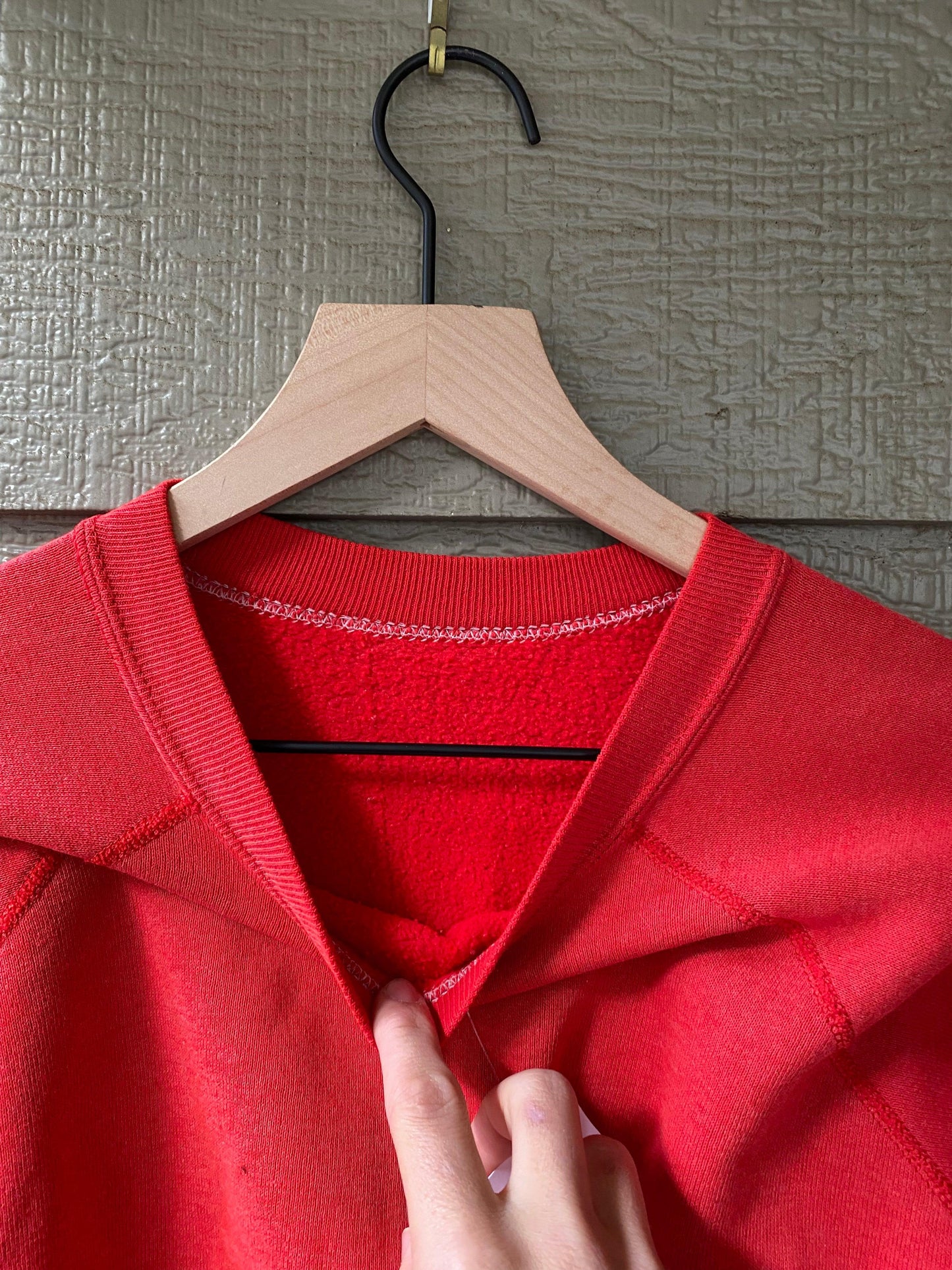 Vintage 80S Faded Red Crewneck | L