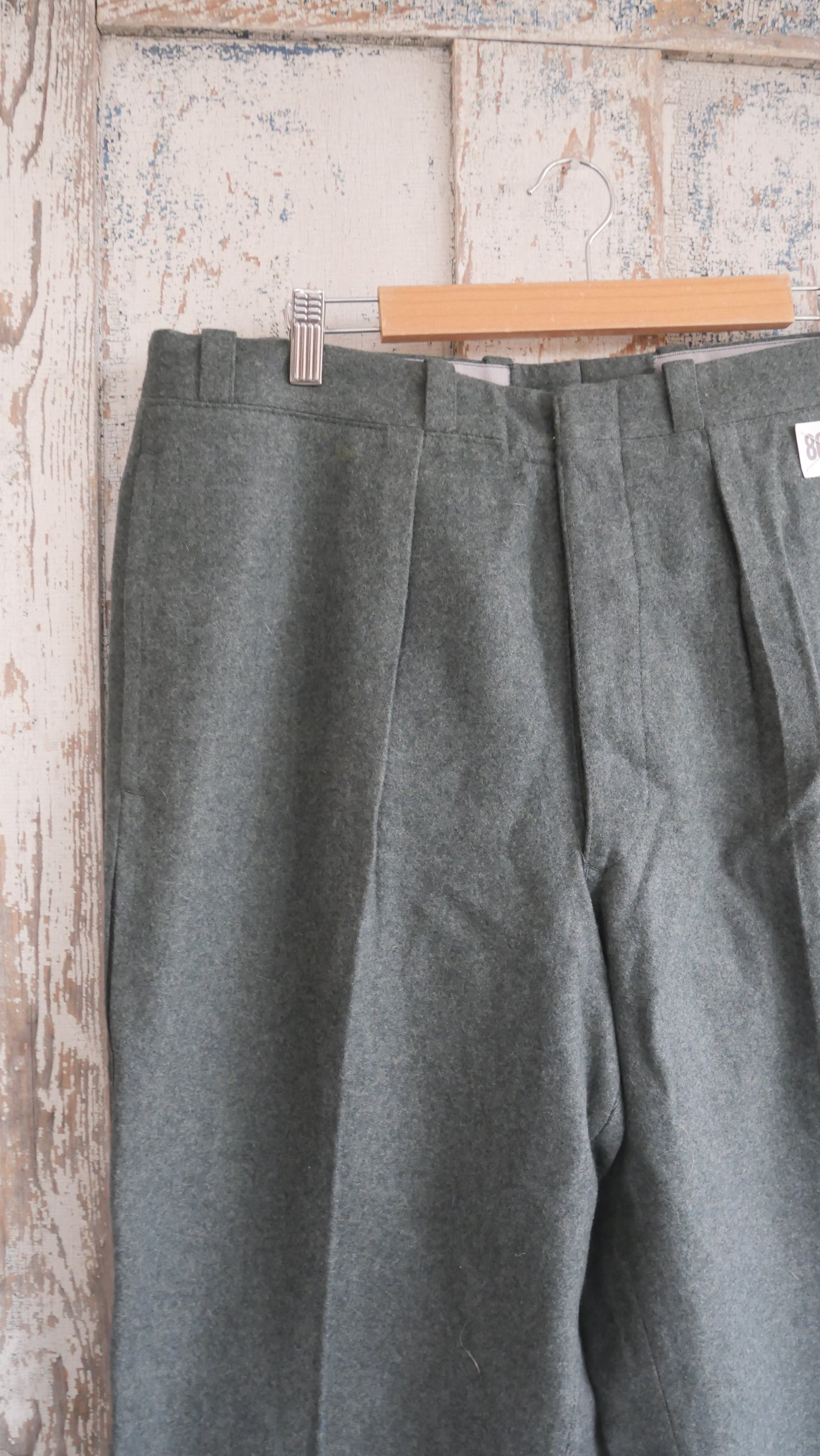 1970s Pleated Wool Slacks | 36