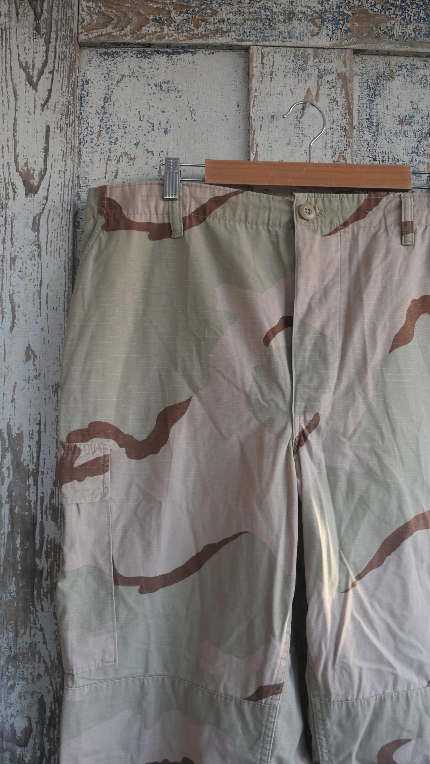 1990s Desert Camo Cargos | 38