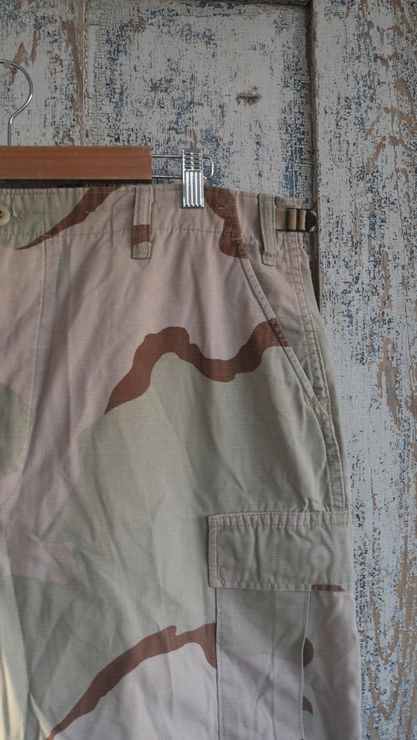 1990s Desert Camo Cargos | 38