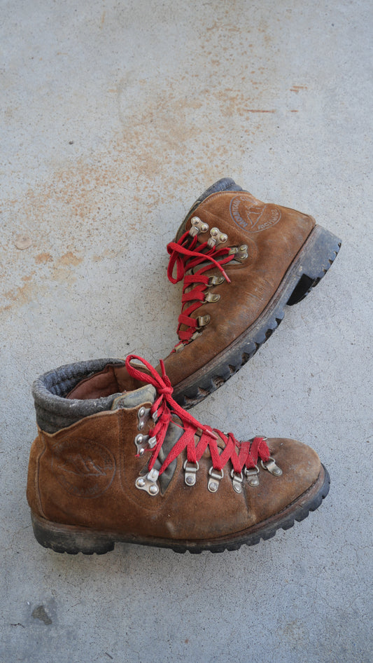 1980s Hiking Boots | 8.5