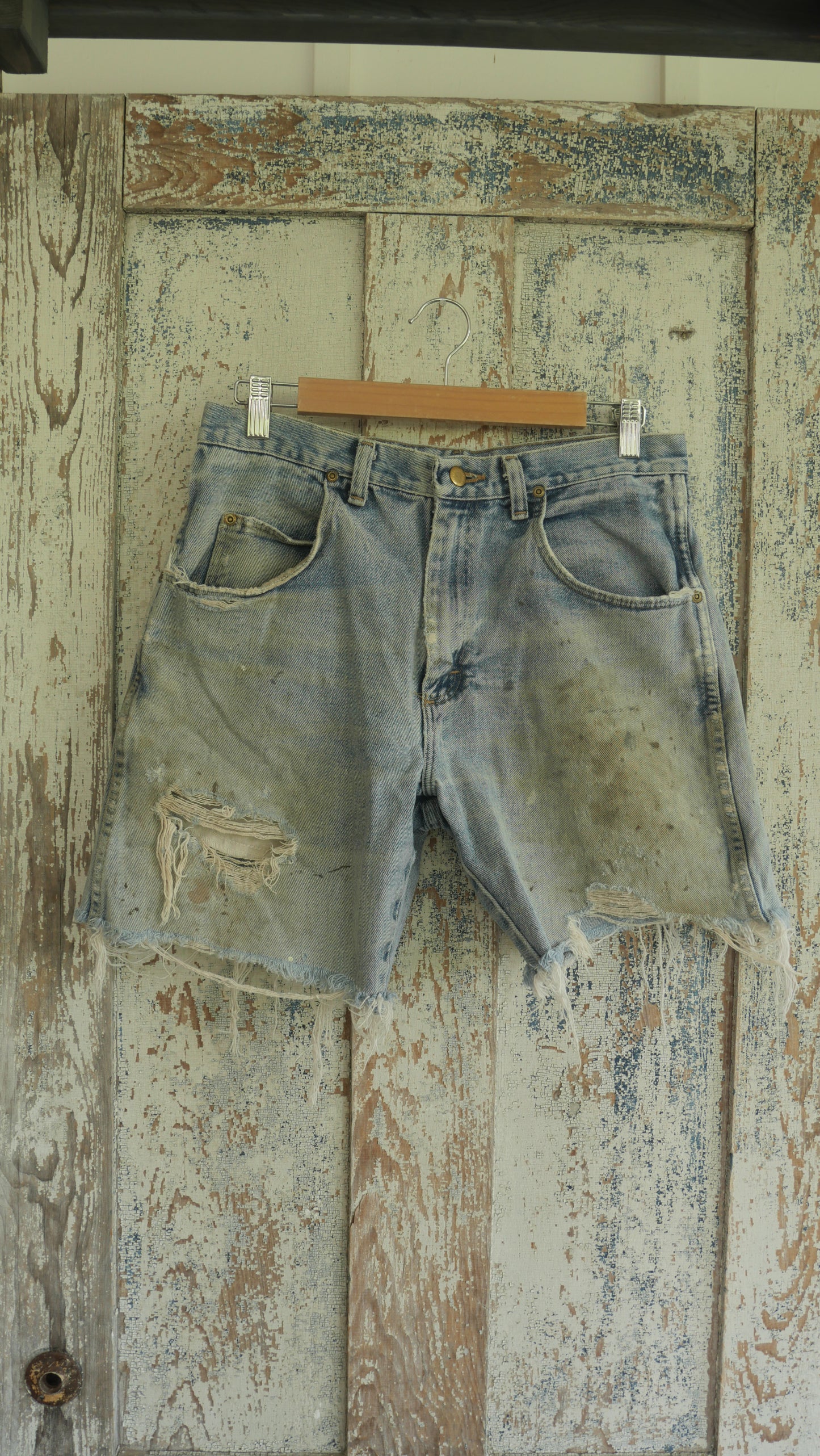 2000s Distressed Wrangler Shorts | 31