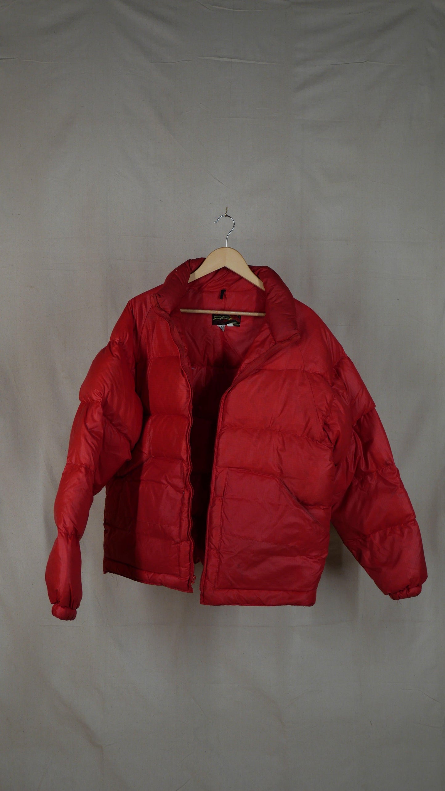 1990s Red Puffer Jacket | L