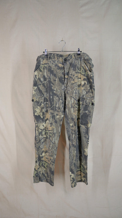 2000s Camo Cargo Pants | 36