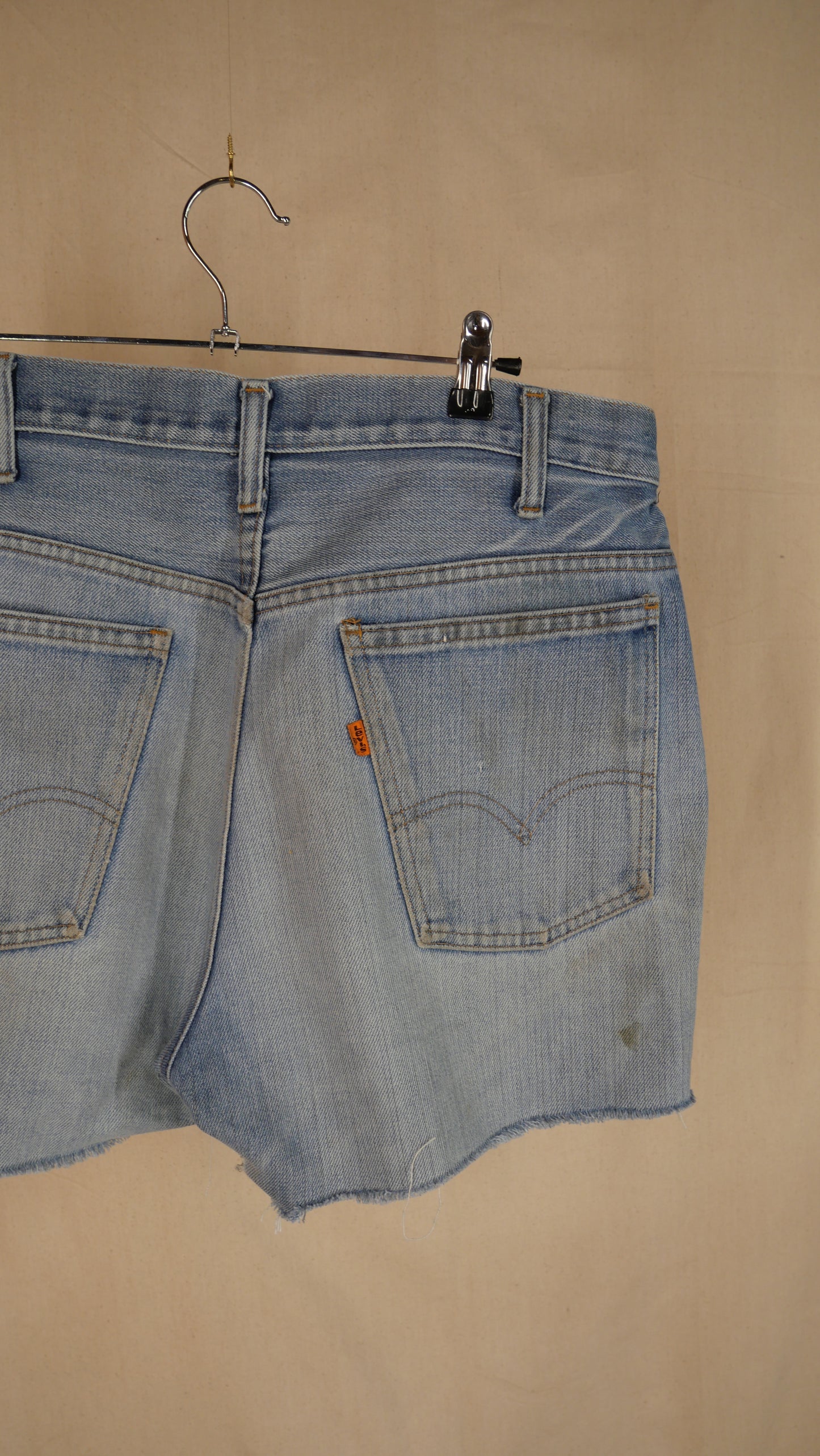 1970s Cut Off Levi's Shorts | 36