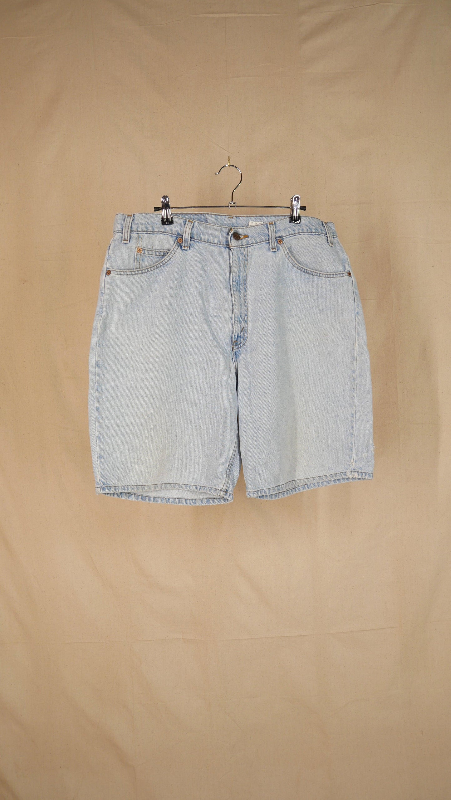 1990s Light Wash Baggy Levi Jorts | 38