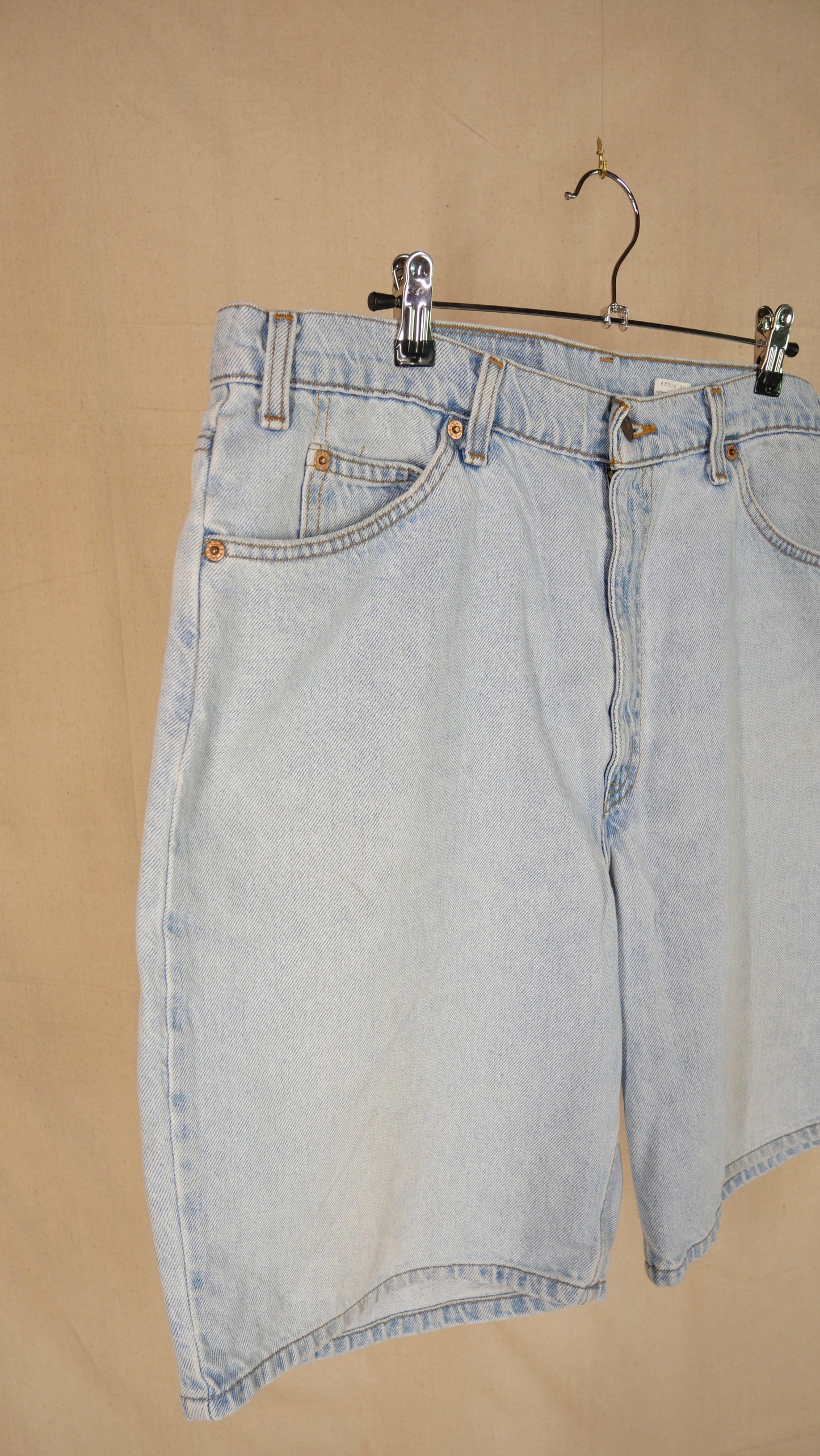 1990s Light Wash Baggy Levi Jorts | 38