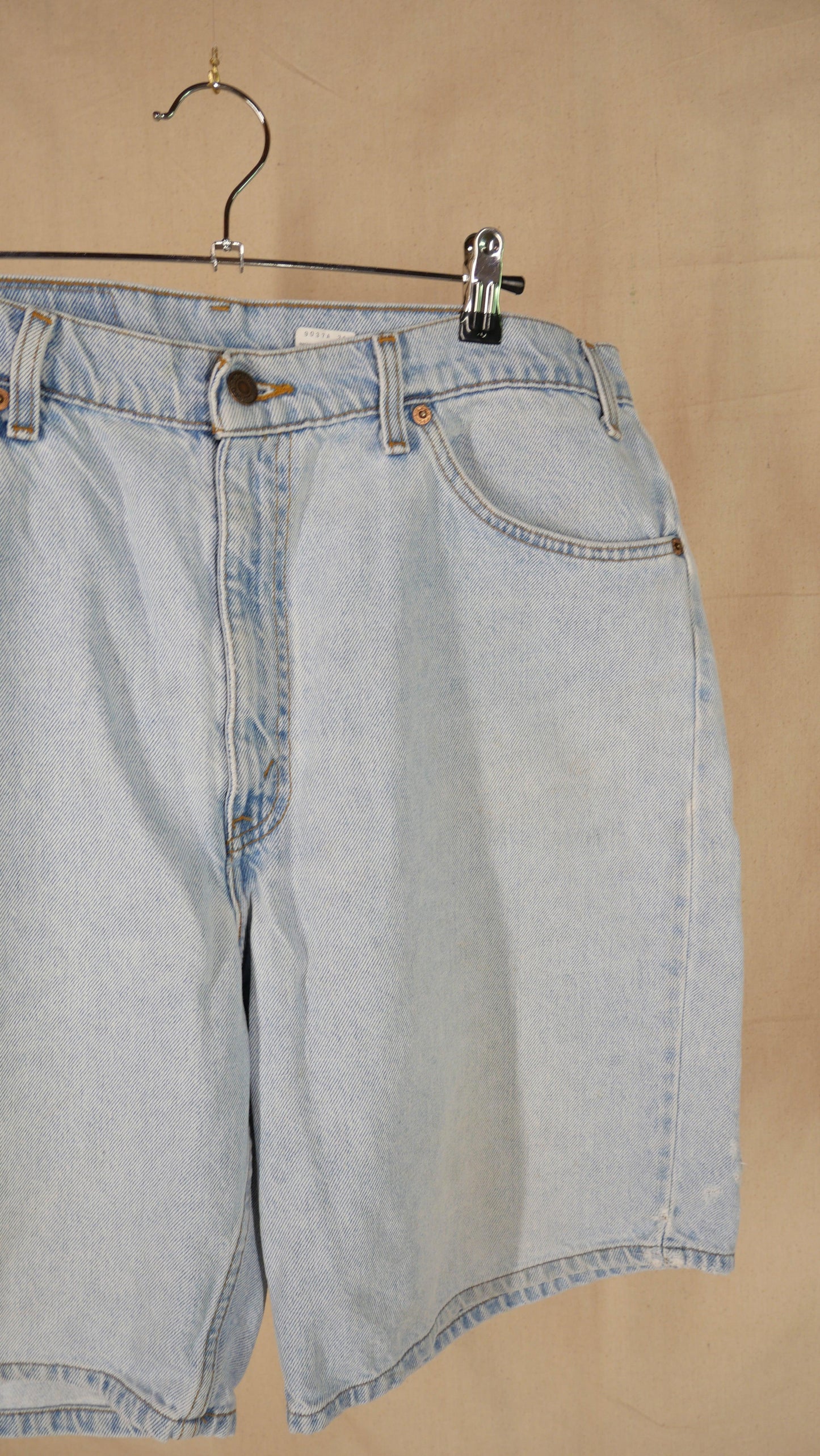 1990s Light Wash Baggy Levi Jorts | 38