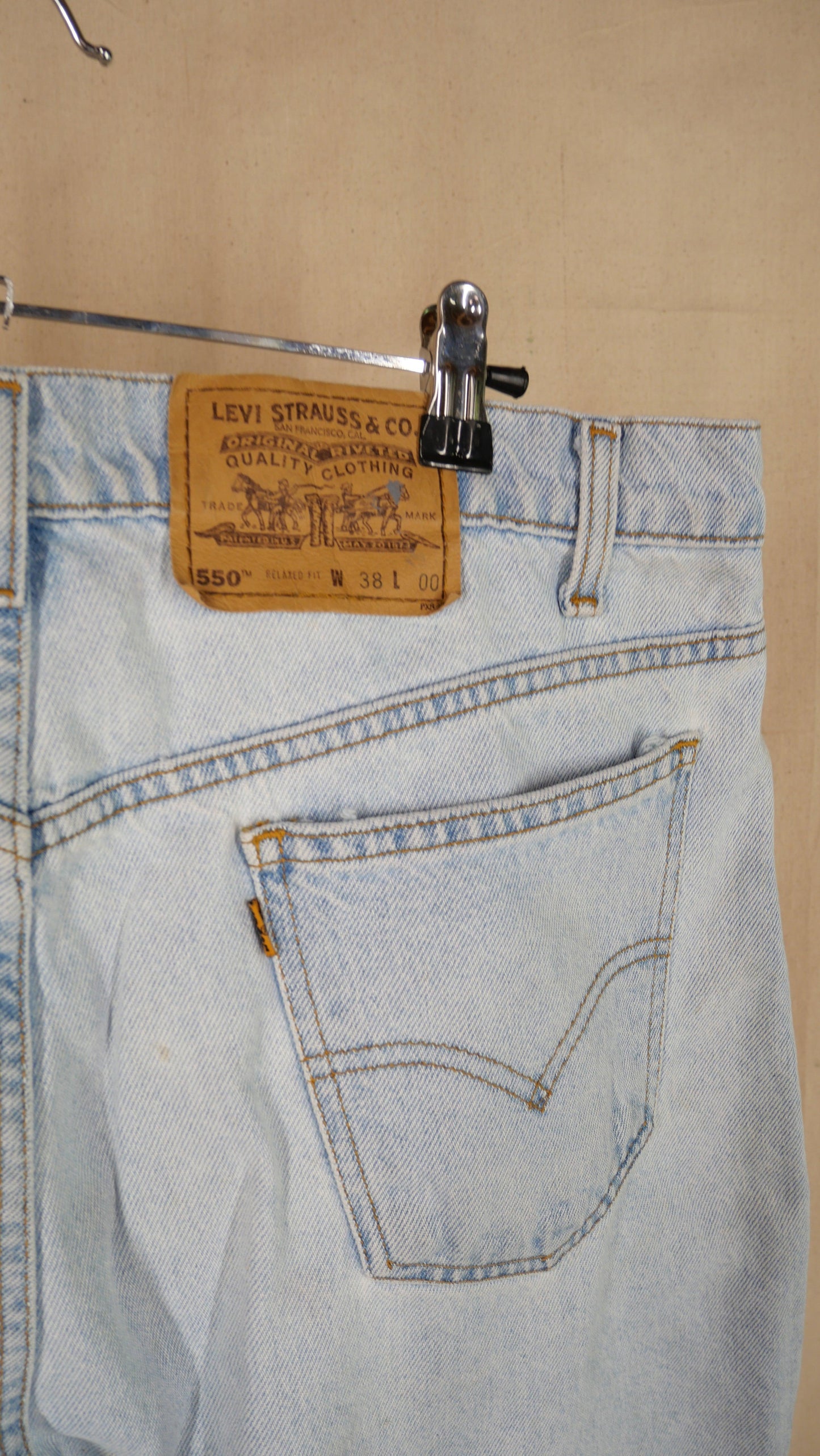 1990s Light Wash Baggy Levi Jorts | 38