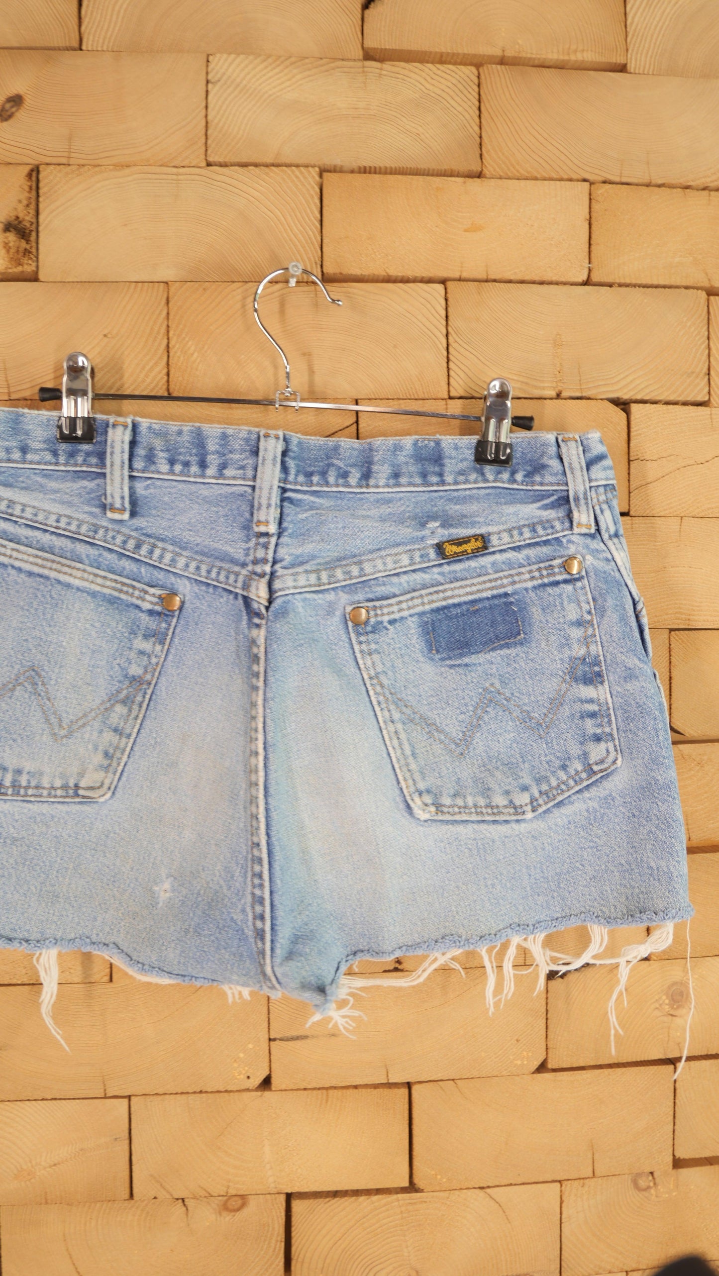 1990s Wrangler Cutoffs | 32