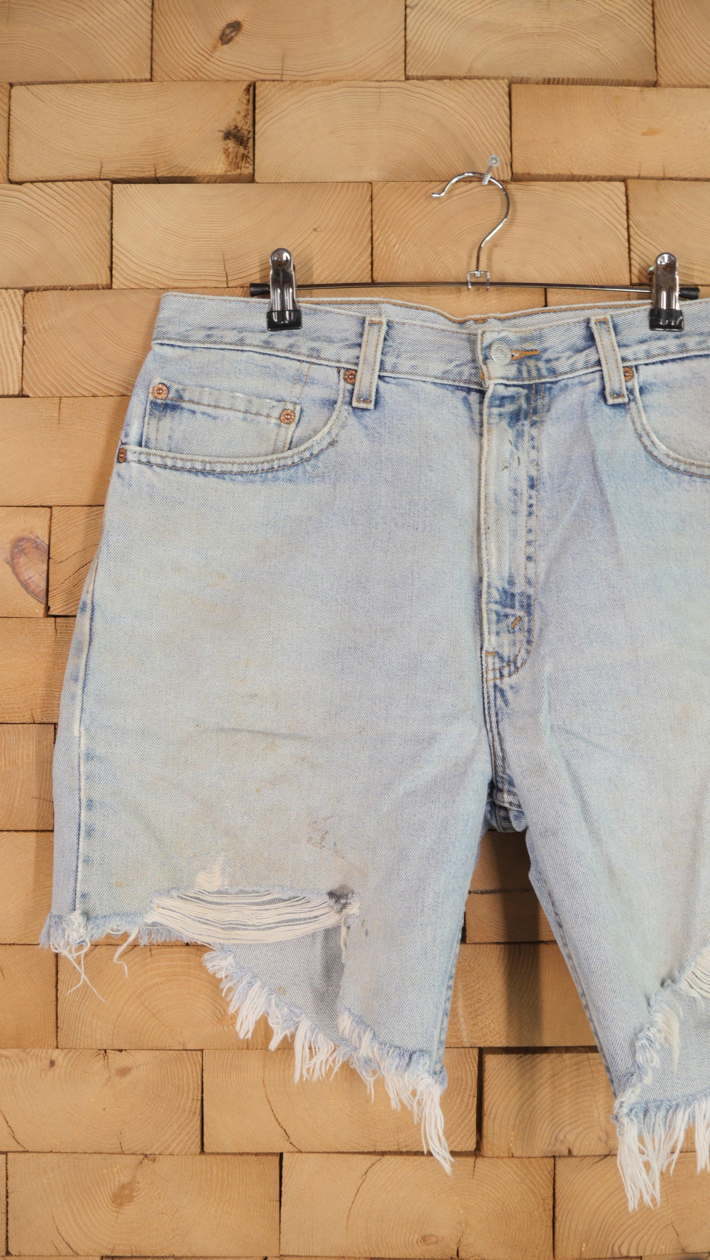 1990s Distressed Levi's Jorts | 34