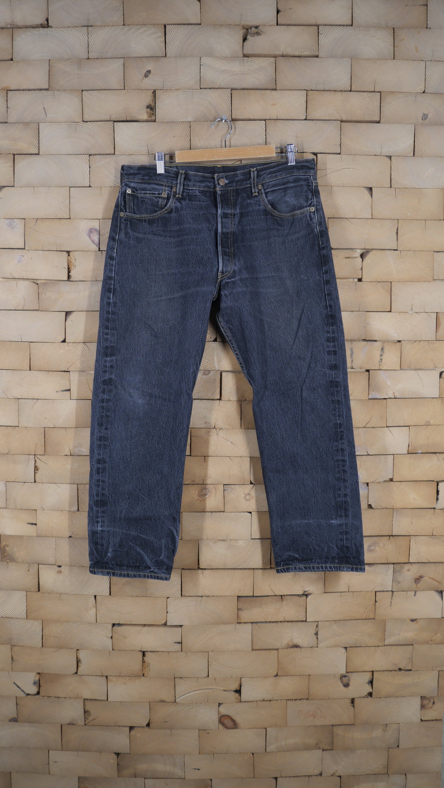 2000s Dark Wash 501 Levis | 36