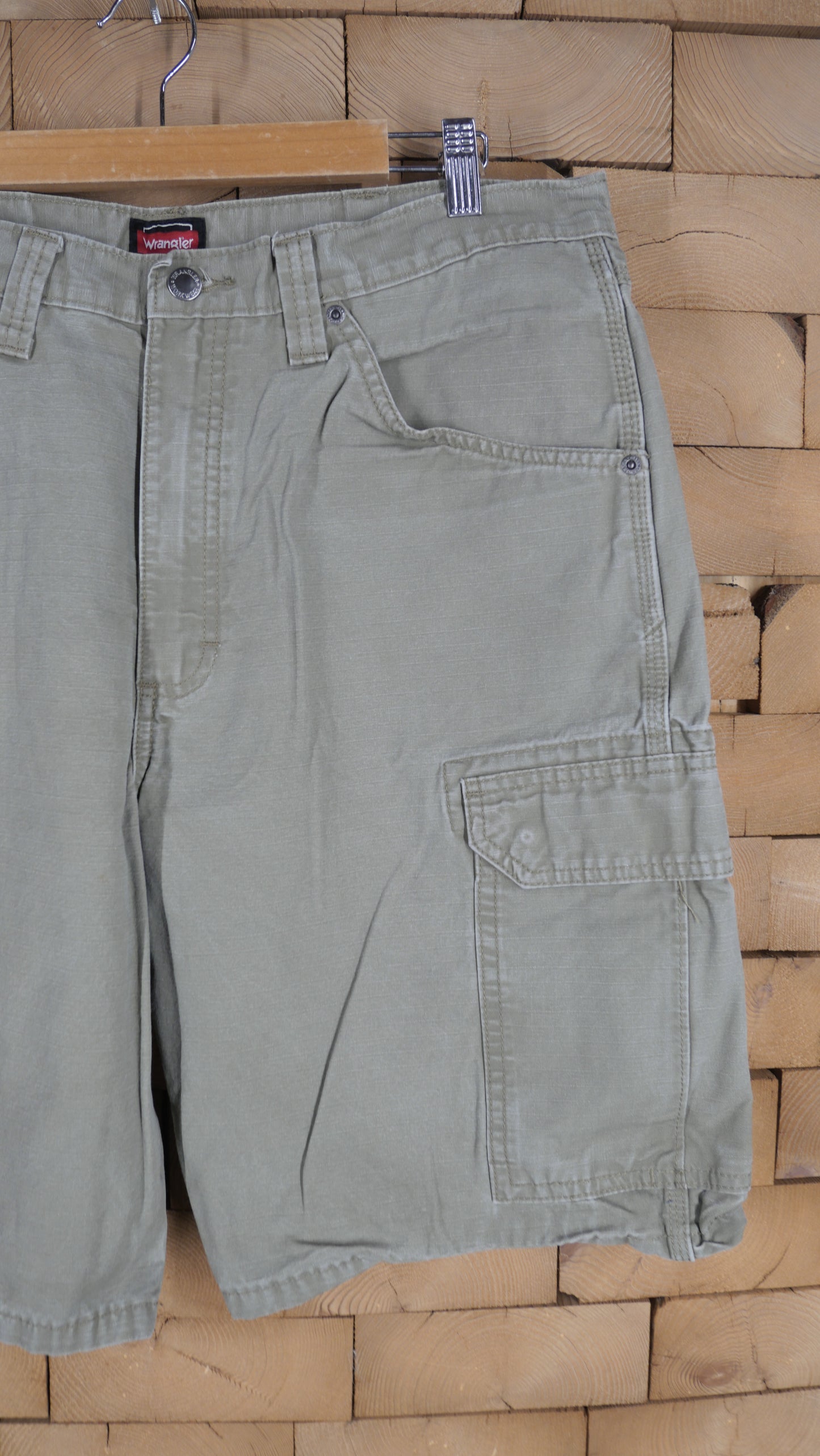 2000s Cargo Work Shorts | 36