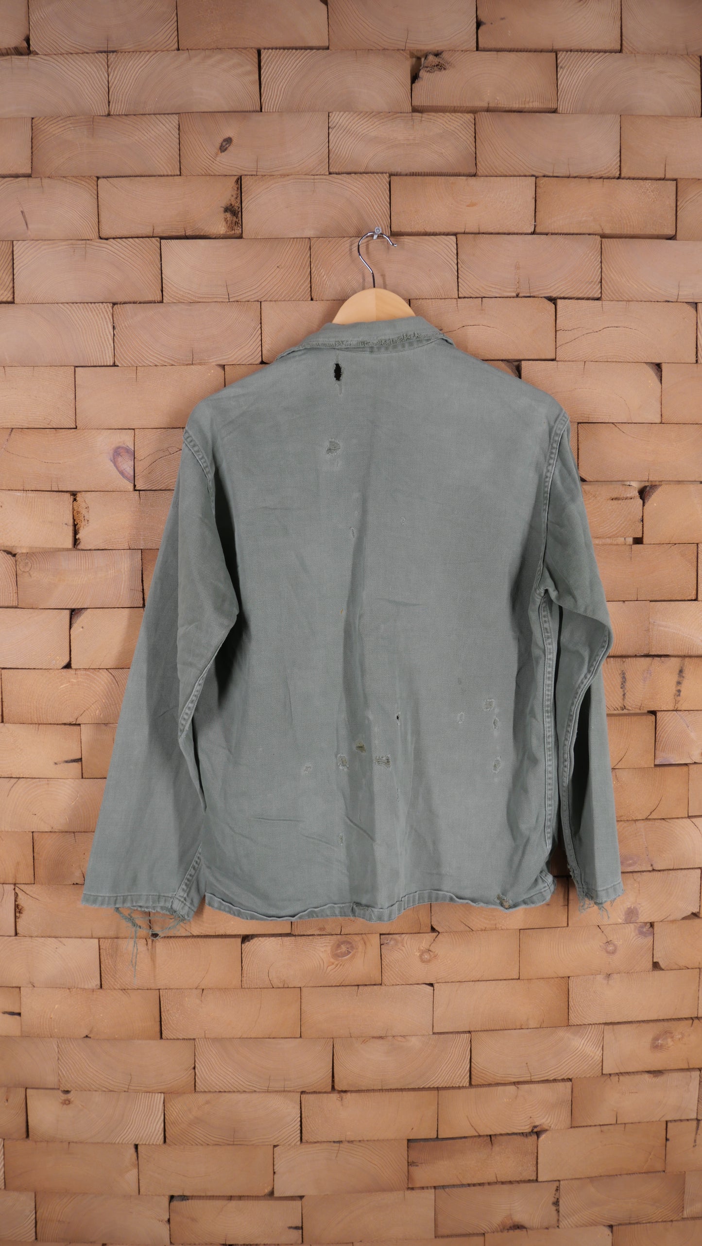 1960s Distressed Fatigue Shirt | L